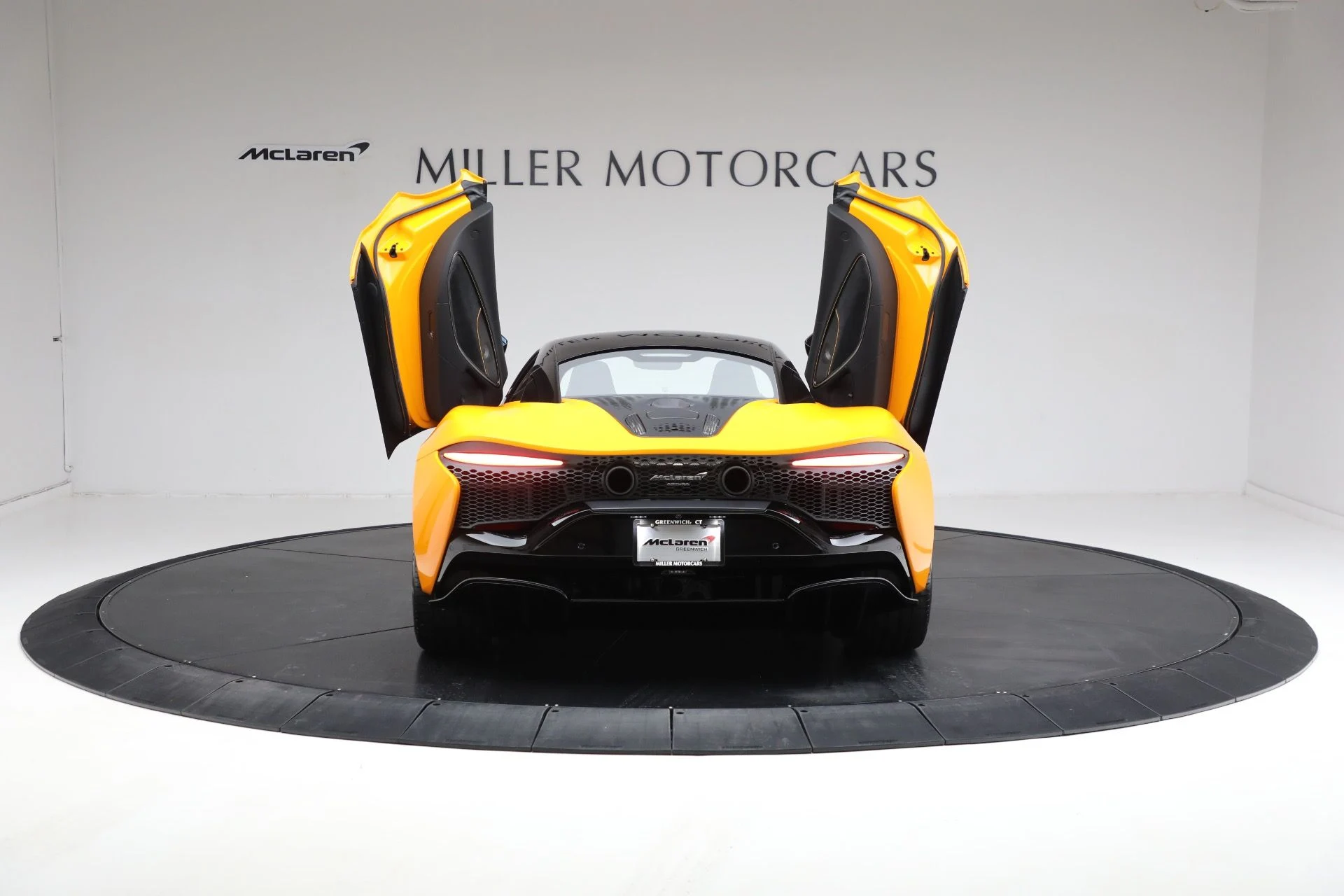 mph018_2192443845_Used_2024_Mc_Laren_Artura_Performance_1caa3e89dc