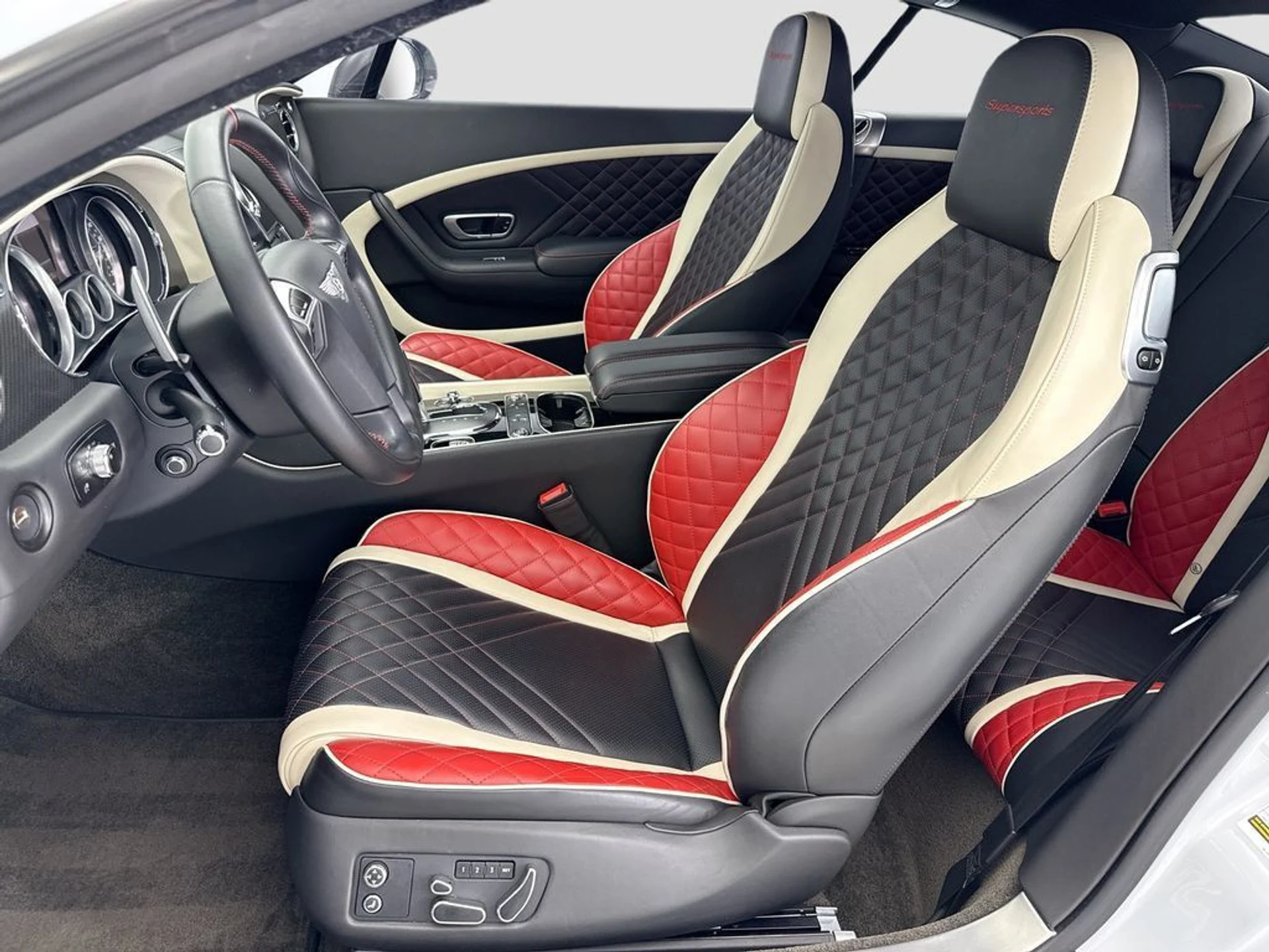 mph018_2201050421_used_2017_bentley_continental_gtsupersportscoupe_8119_22999710_19_1024_c08b63439e