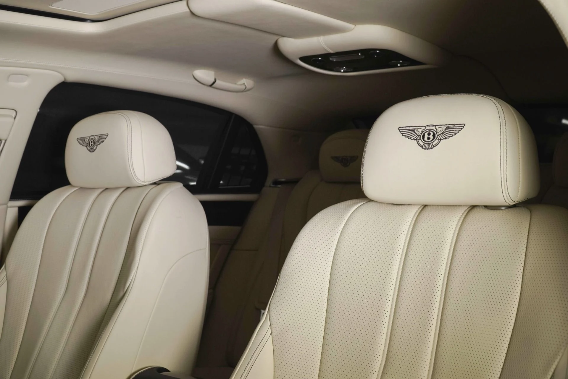 mph018_2202846721_Used_2014_Bentley_Flying_Spur_1787320963_0e25f4ee72