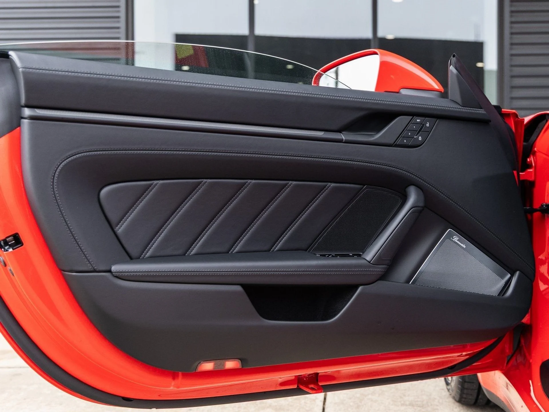 mph018_2204045024_19_f1374f6c43