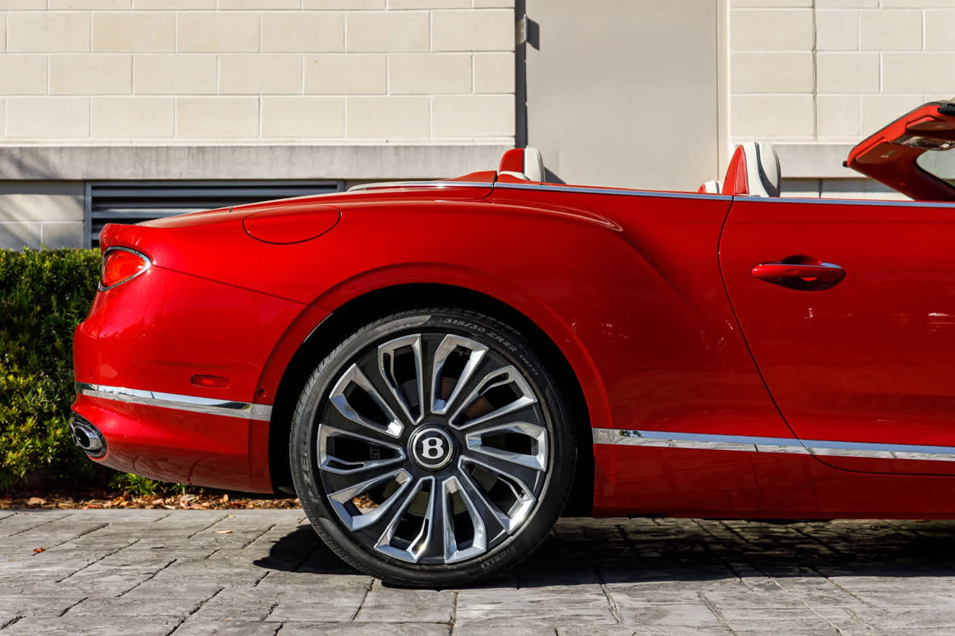 mph018_2213677899_19_0f443828f9