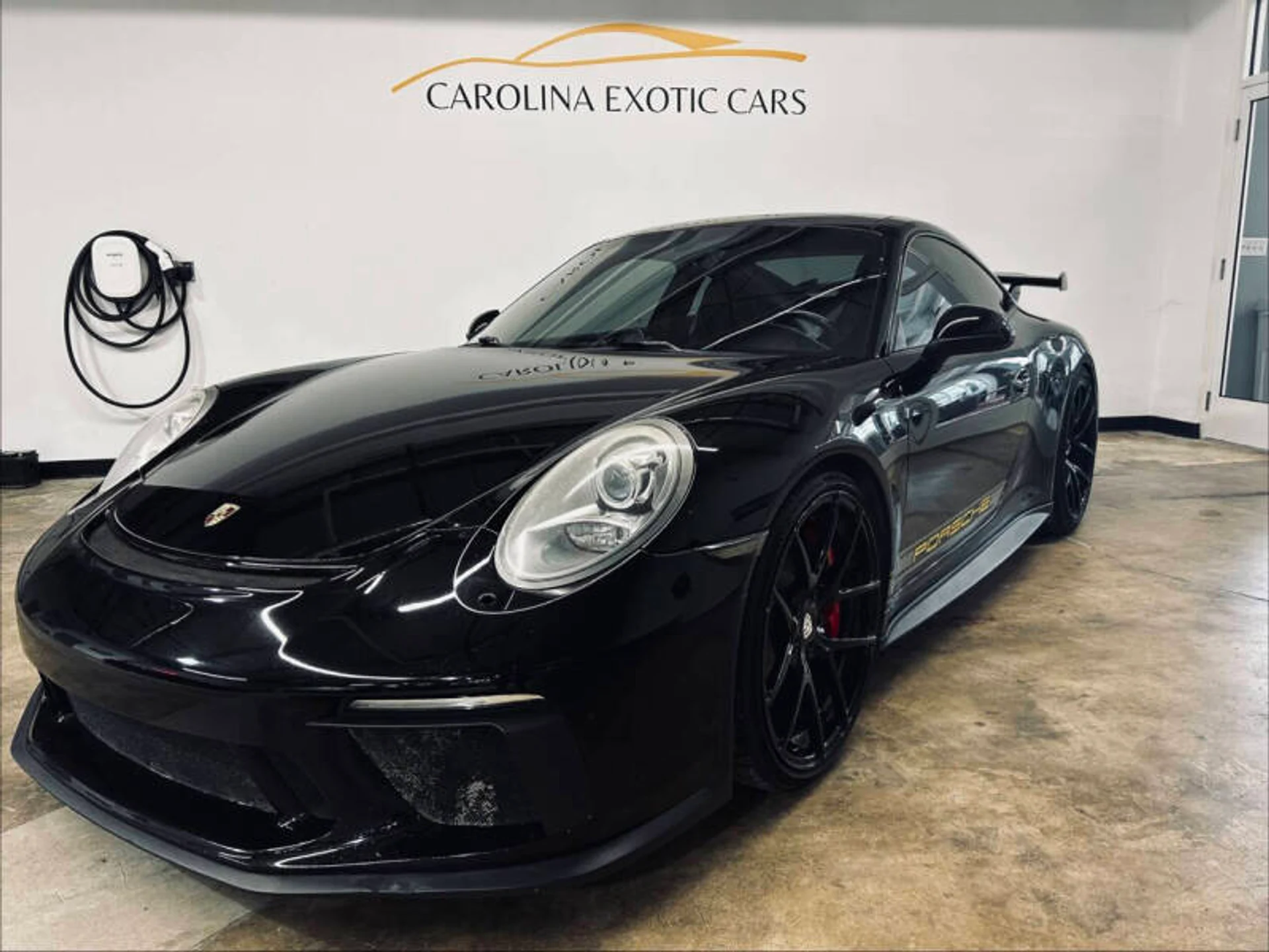 mph018_2215467210_2014_porsche_911_carrera_2dr_coupe_812a393200