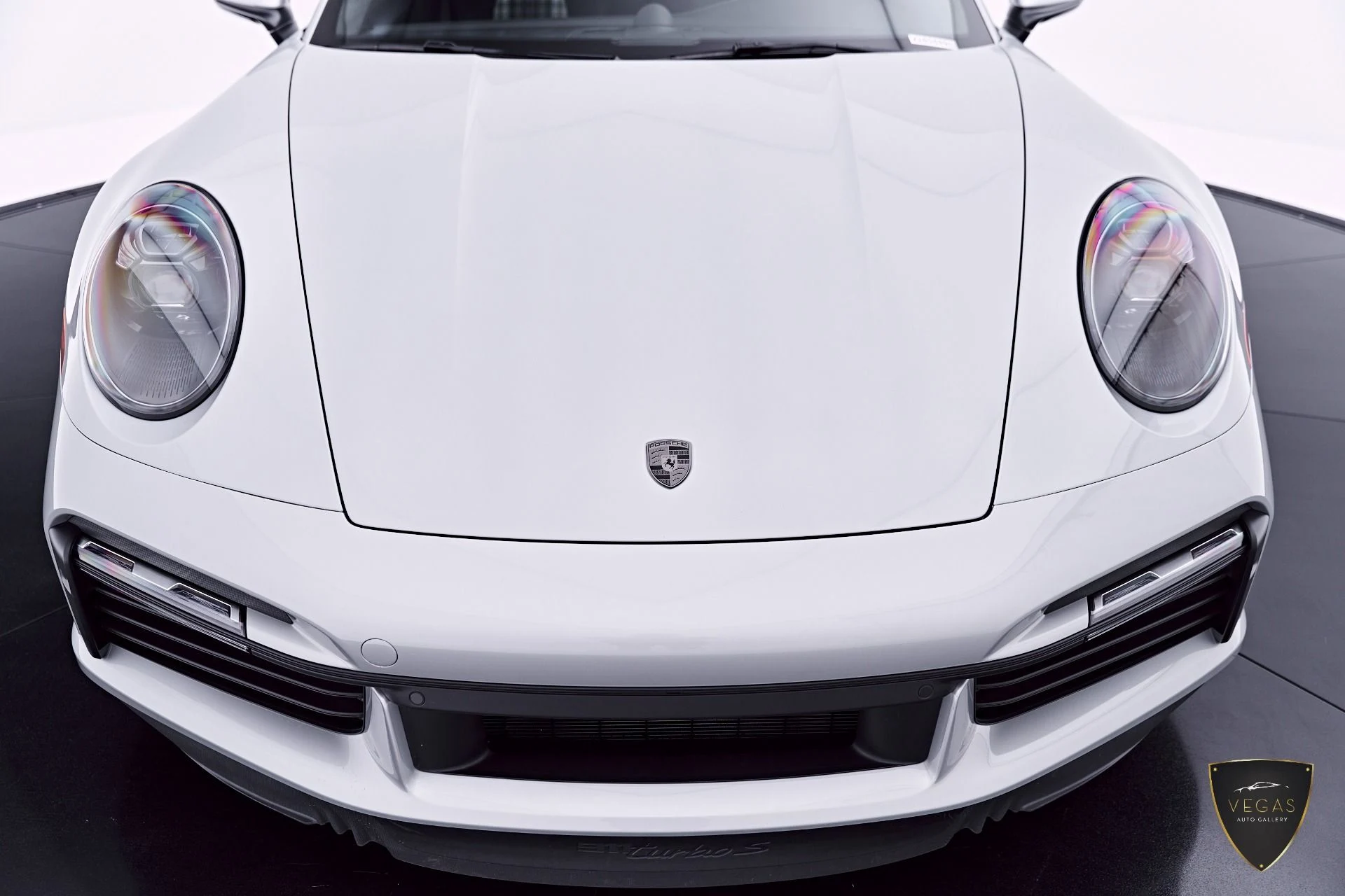 mph018_2217458182_Used_2025_Porsche_911_Turbo_50_1782521920_05a56fbcf2