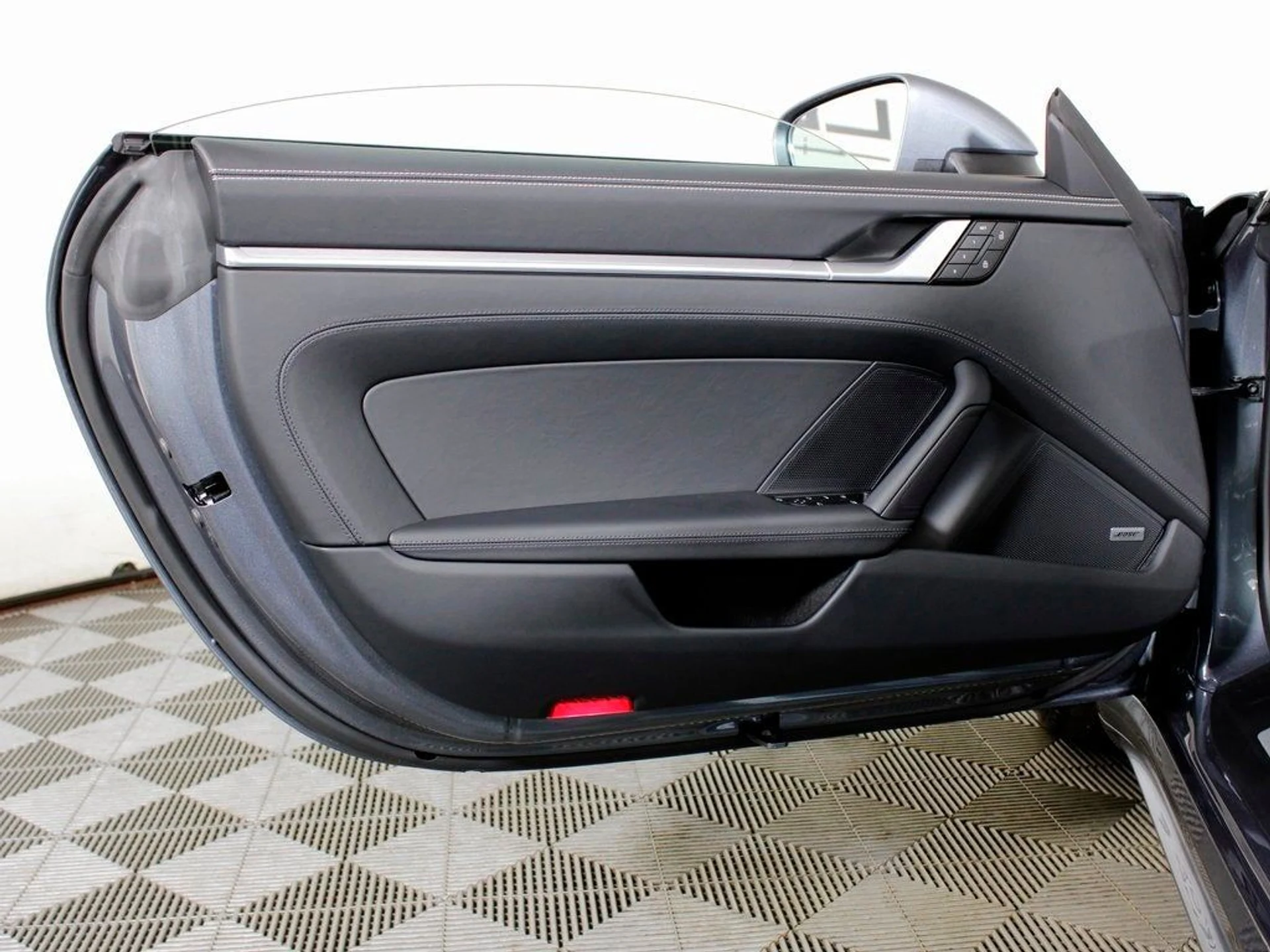 mph018_223024892_19_eaf727840b