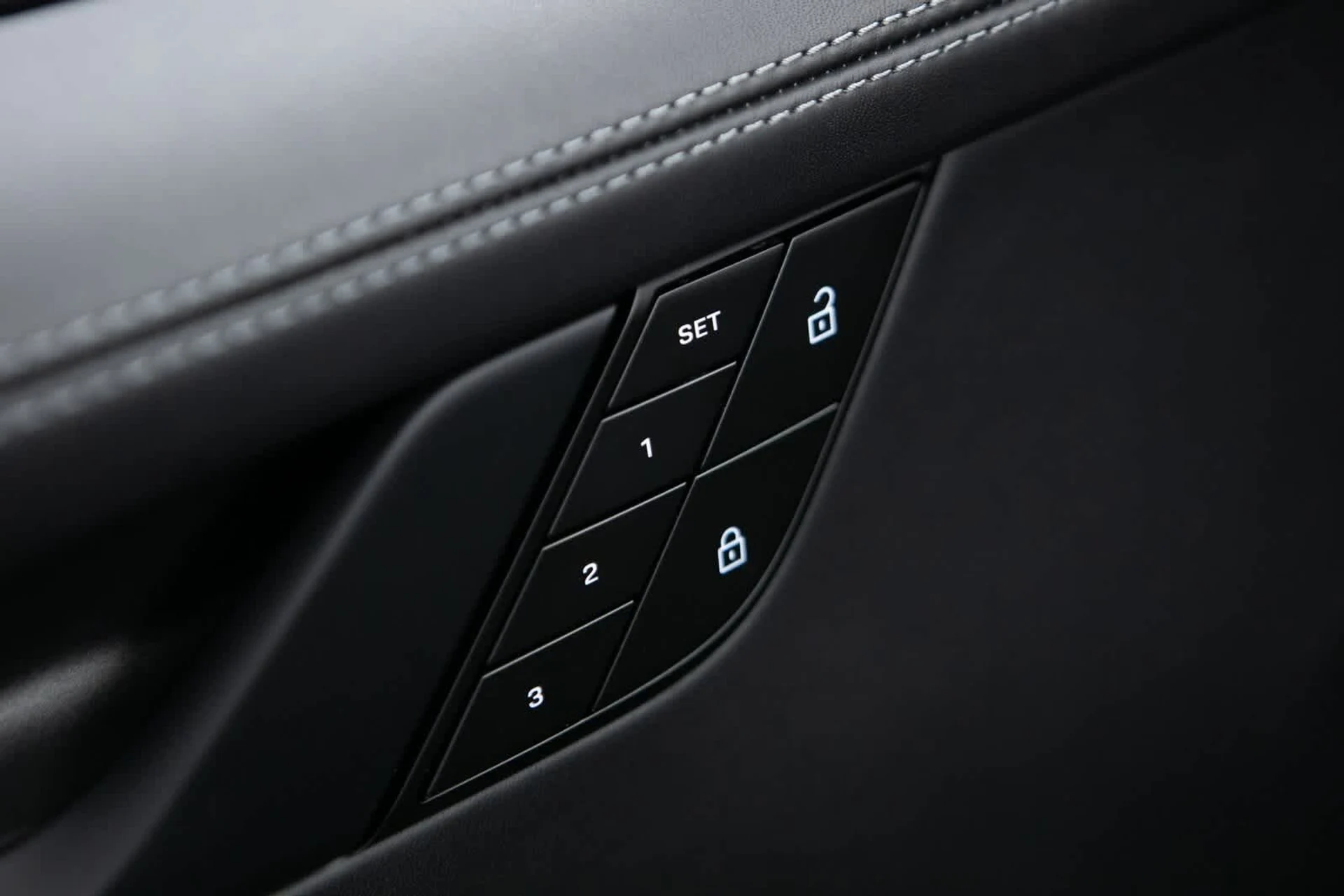 mph018_2233556749_3d4091edfebd46aacaee9170807ec43ax_98a745b66b