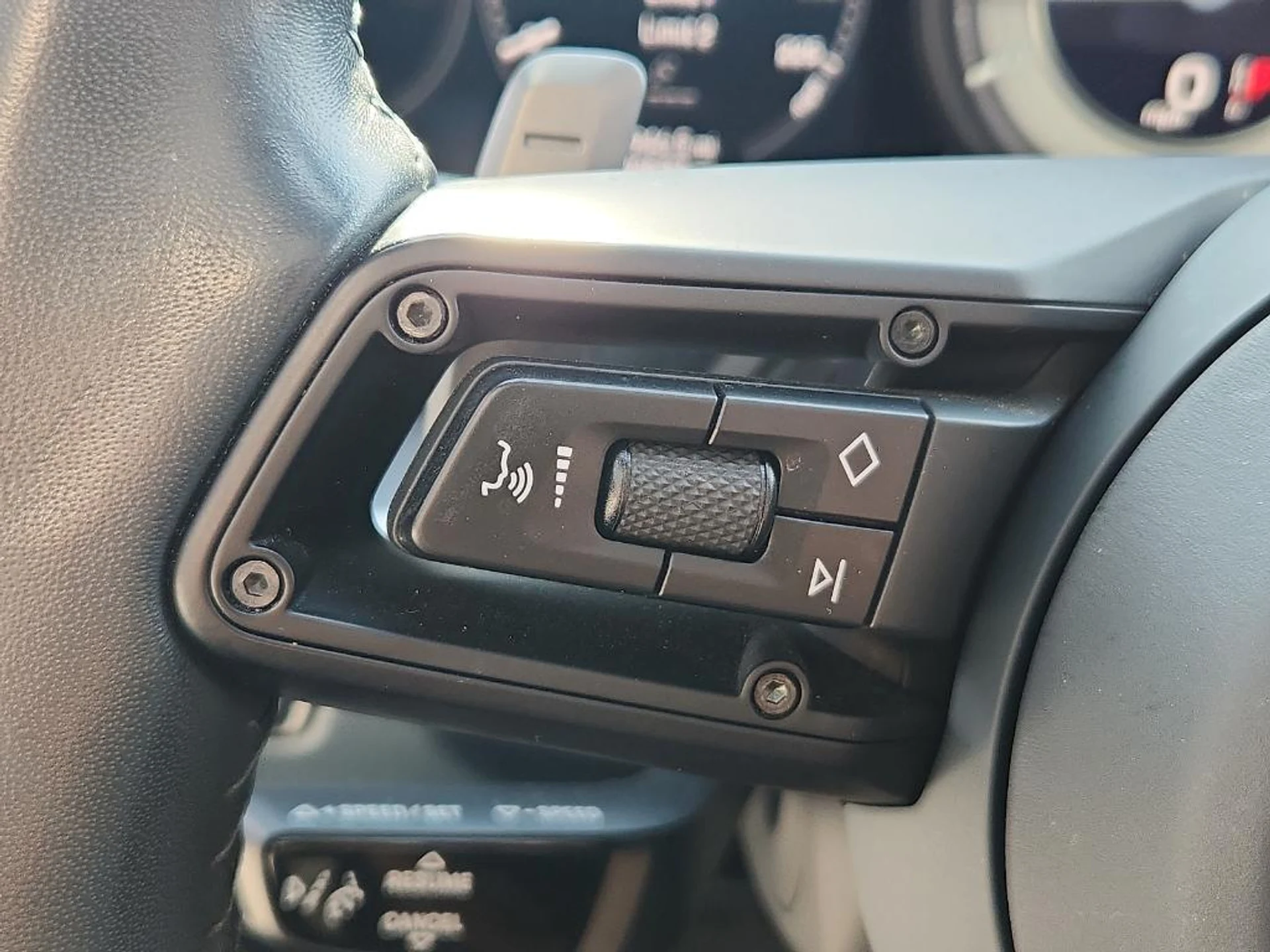 mph018_2236239656_N8t_F6_CZ_Qvf_P58_I5_Wd_Hs_E_Cua3a8o_7ca57e8d58