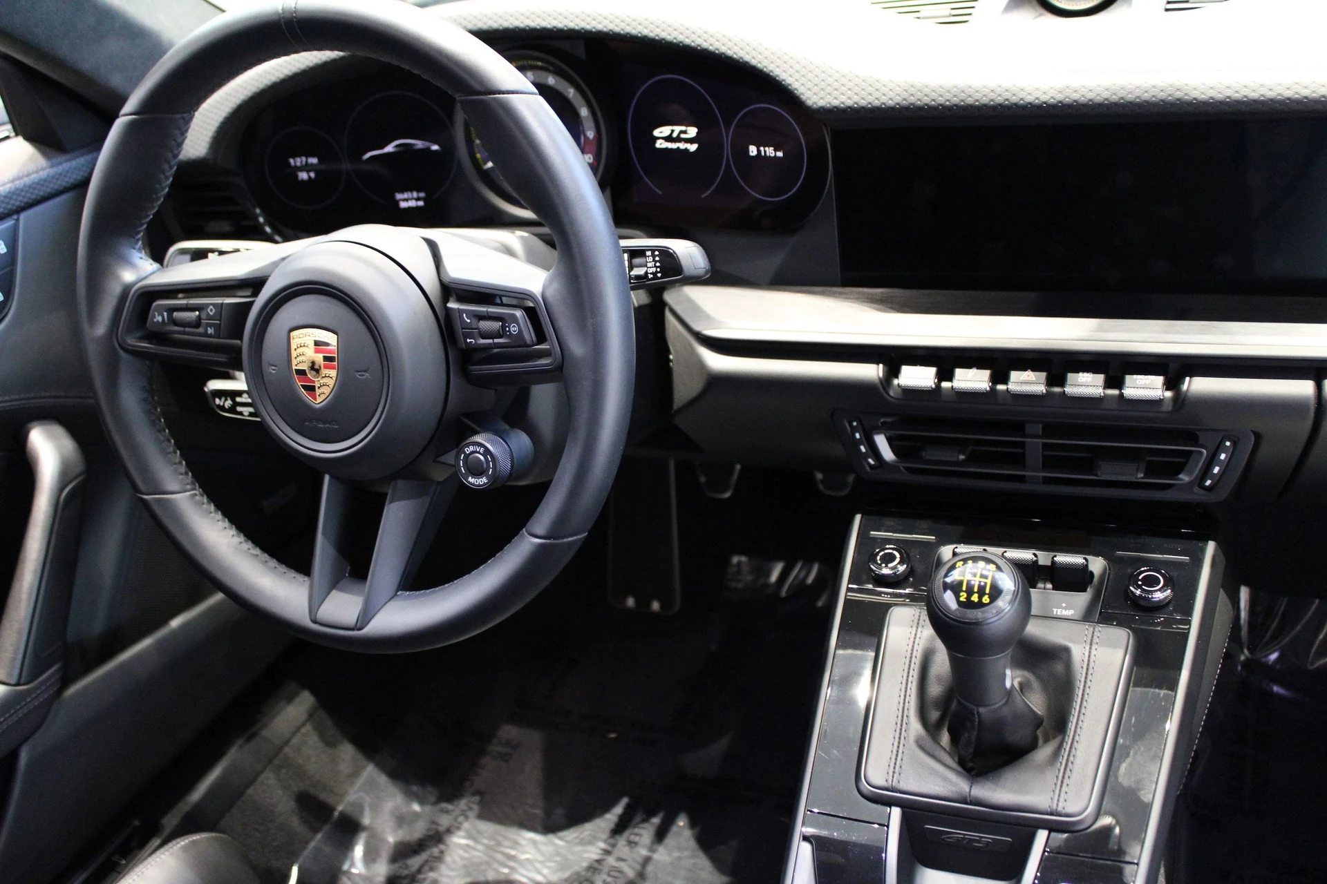 mph018_2240859370_4f020687d59b99bcdf3d483d26cb9300x_ff79d312ac