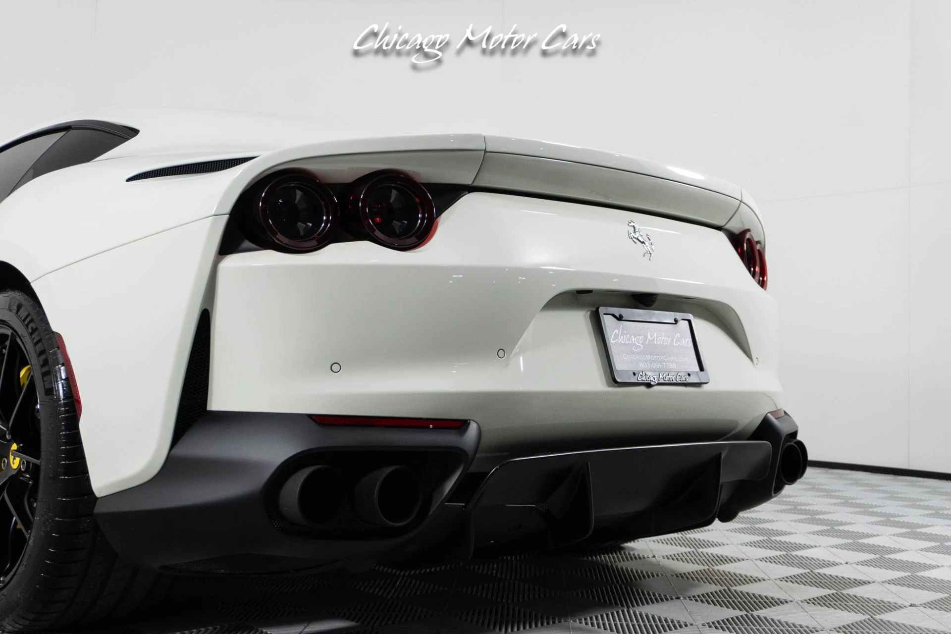 mph018_2248137052_13327_p19_l_59a02381be