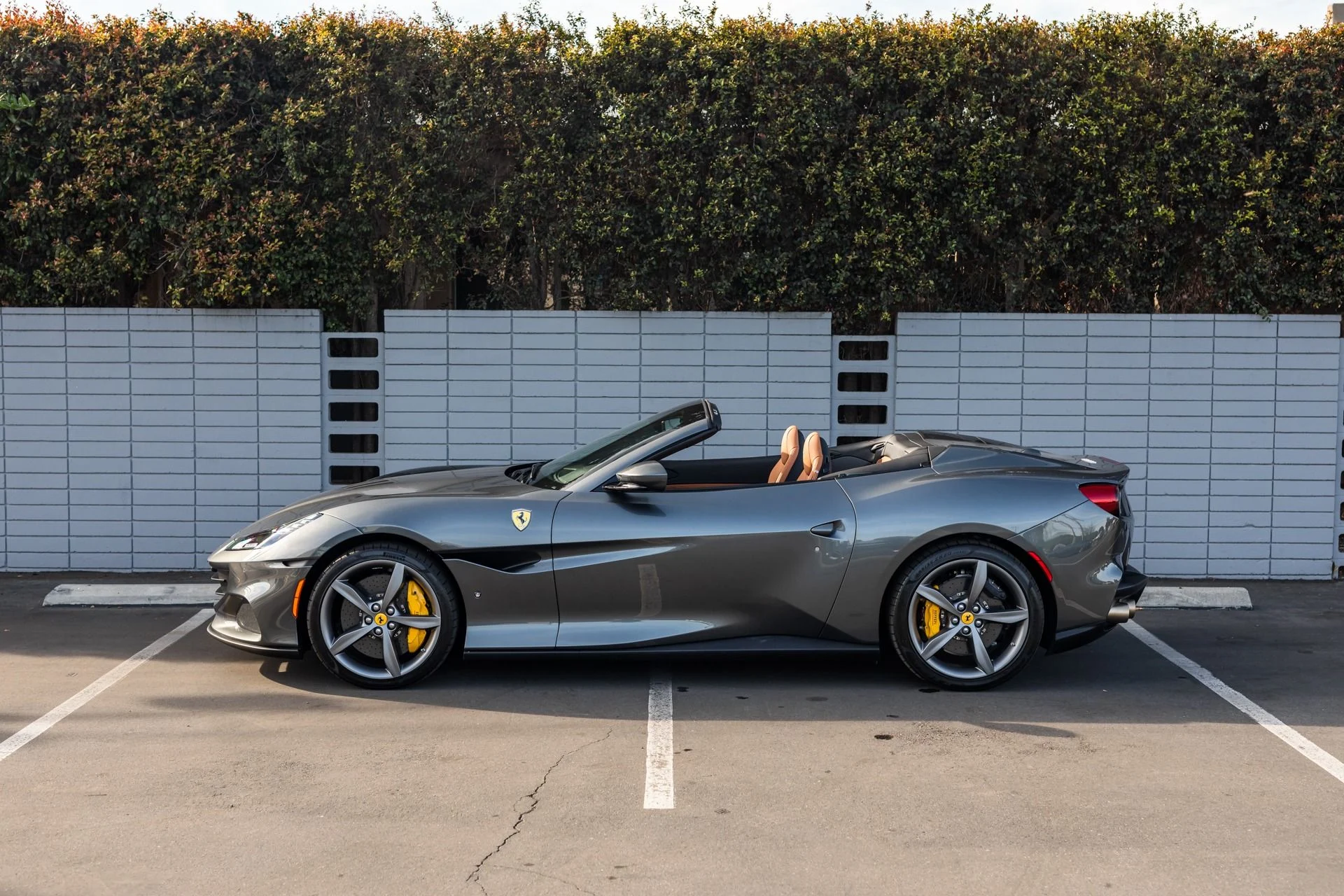 mph018_2259109448_Used_2023_Ferrari_Portofino_M_1735061505_60e0be06fb