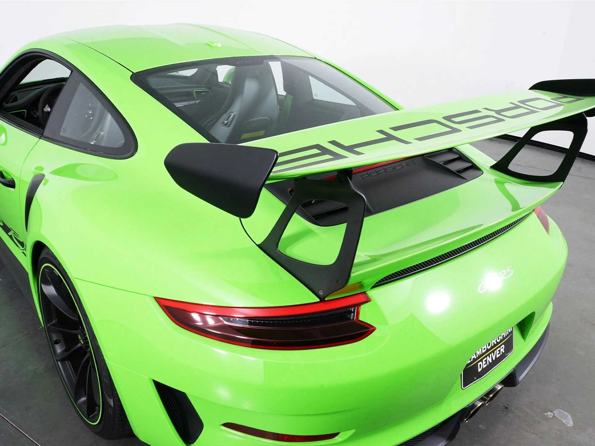 mph018_226148533_698a491aa8ccc482fdf5a104125eb0c8x_6c8869009d