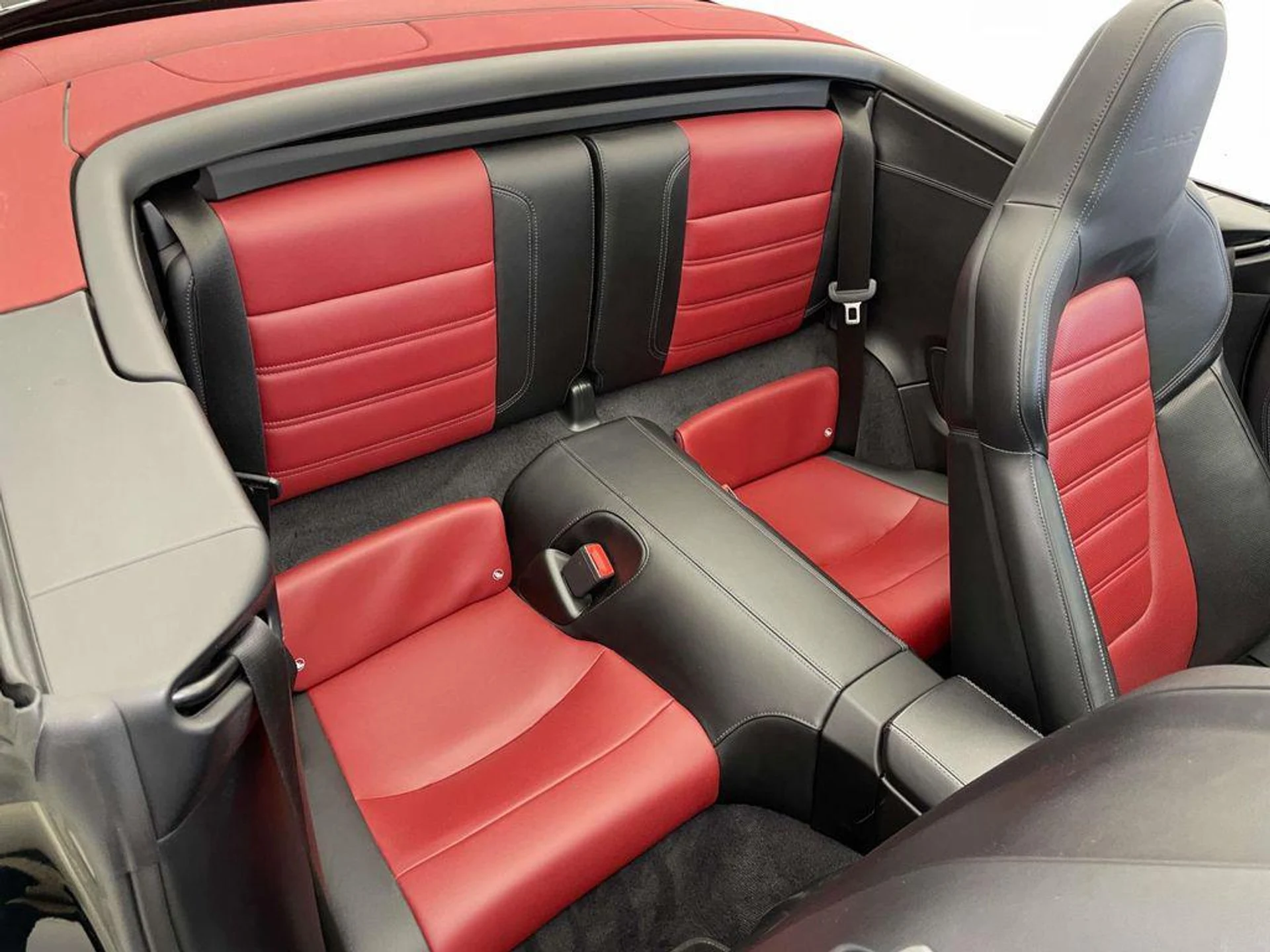 mph018_2273693446_s_PQELRV_Kpo3_T9_Wewfz_N6_Dw_Ya_Cq4_4ba107497b