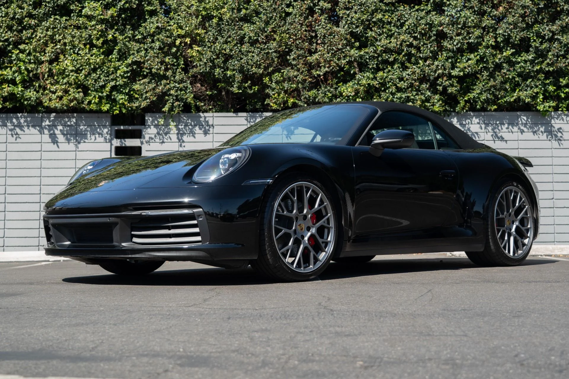 mph018_2274769713_Used_2020_Porsche_911_Carrera_S_1756926775_67571f7e6d