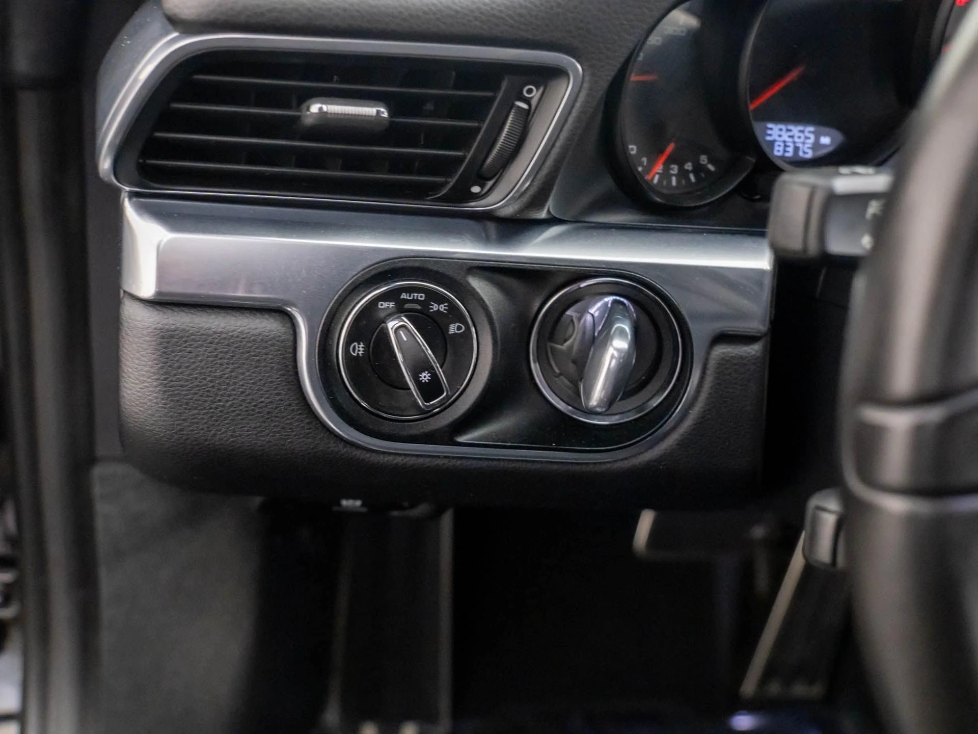 mph018_2276649326_d90c5fe39e1e35e2069a5ddc918ad255x_e8171d6ae9