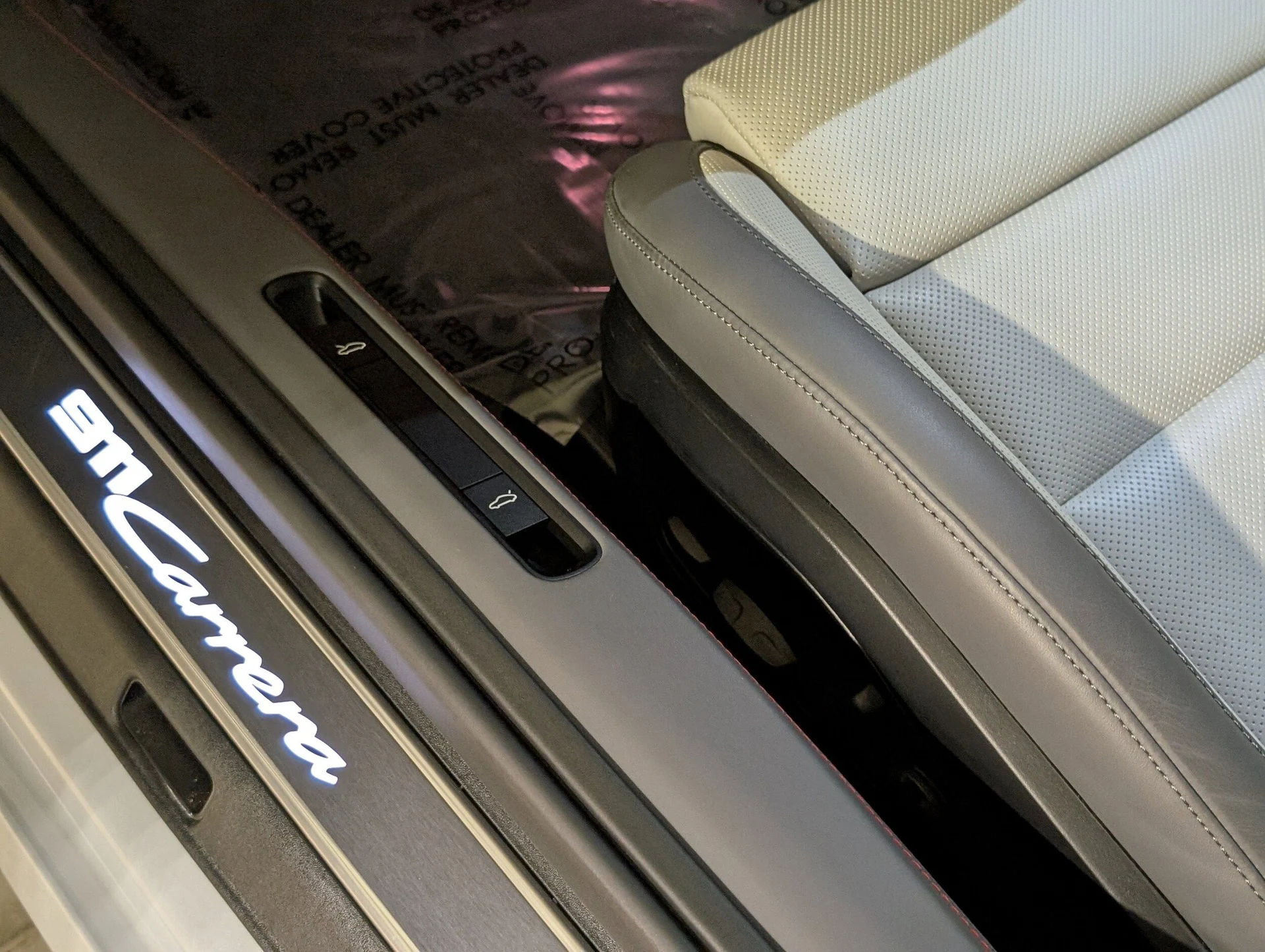 mph018_2277805635_e909b959bb39bca59141f87b672d2f04x_8936ff9113