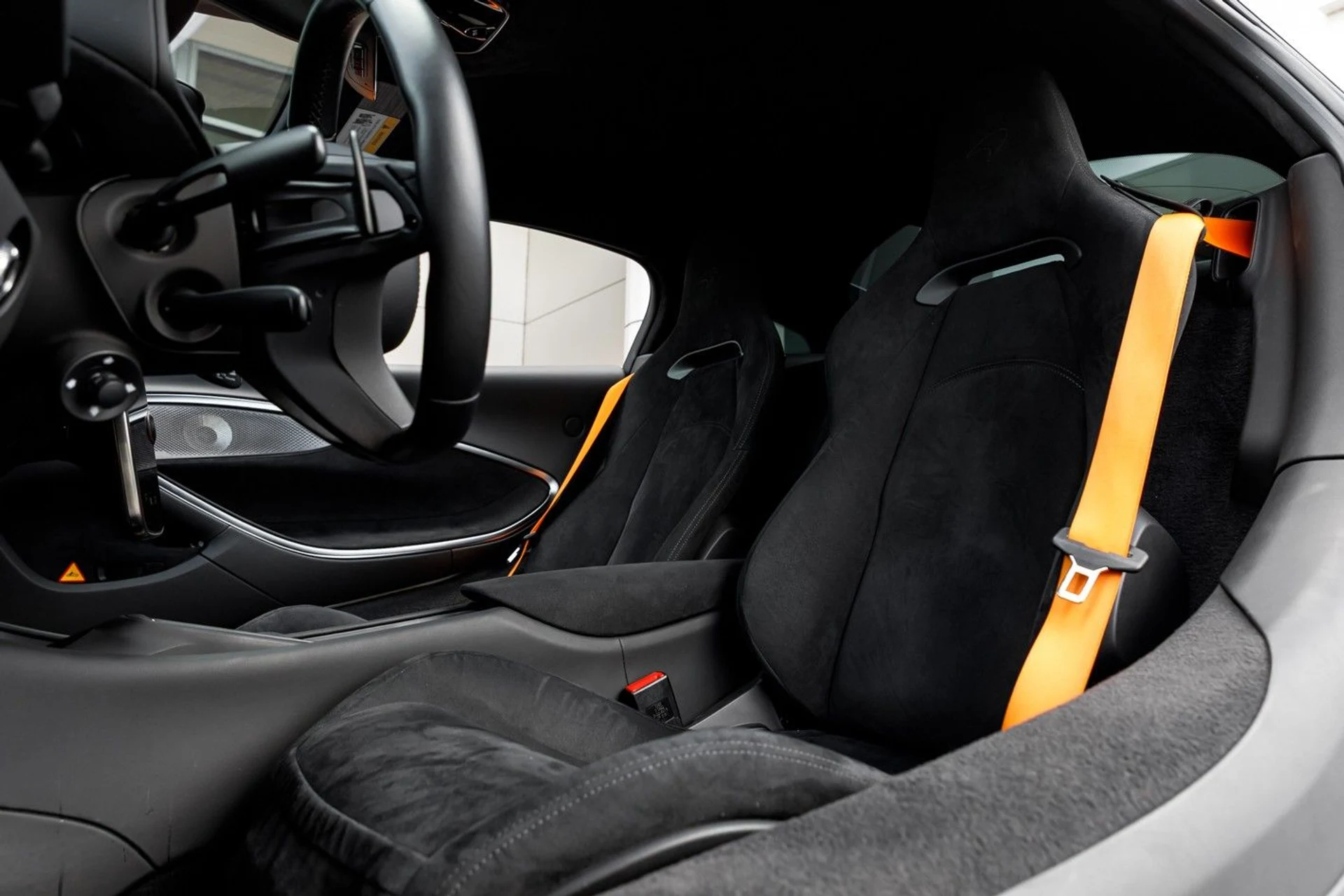 mph018_2284185907_614_p19_l_fc5480bb22