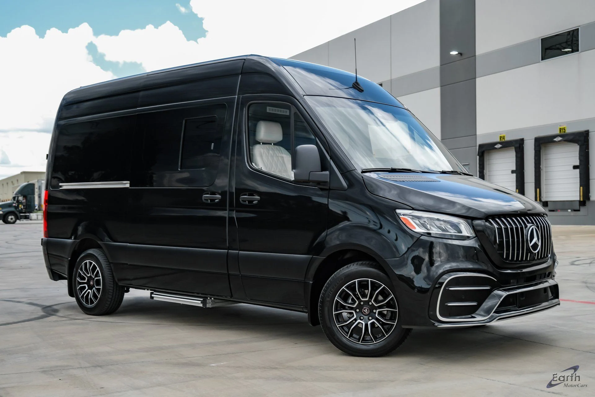 mph018_228806598_9718c8c4f05e0b34ef073d9f8a14940bx_1f32bc1811