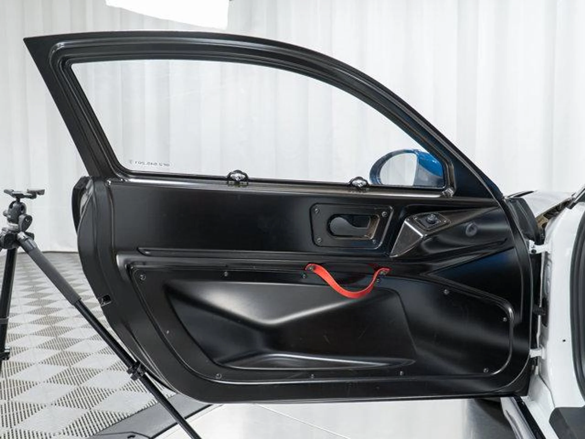 mph018_2288115391_H1llh_RP_44w_Qr_Lv_Kj1stq_N_Lb_x_KA_6cce31b01f