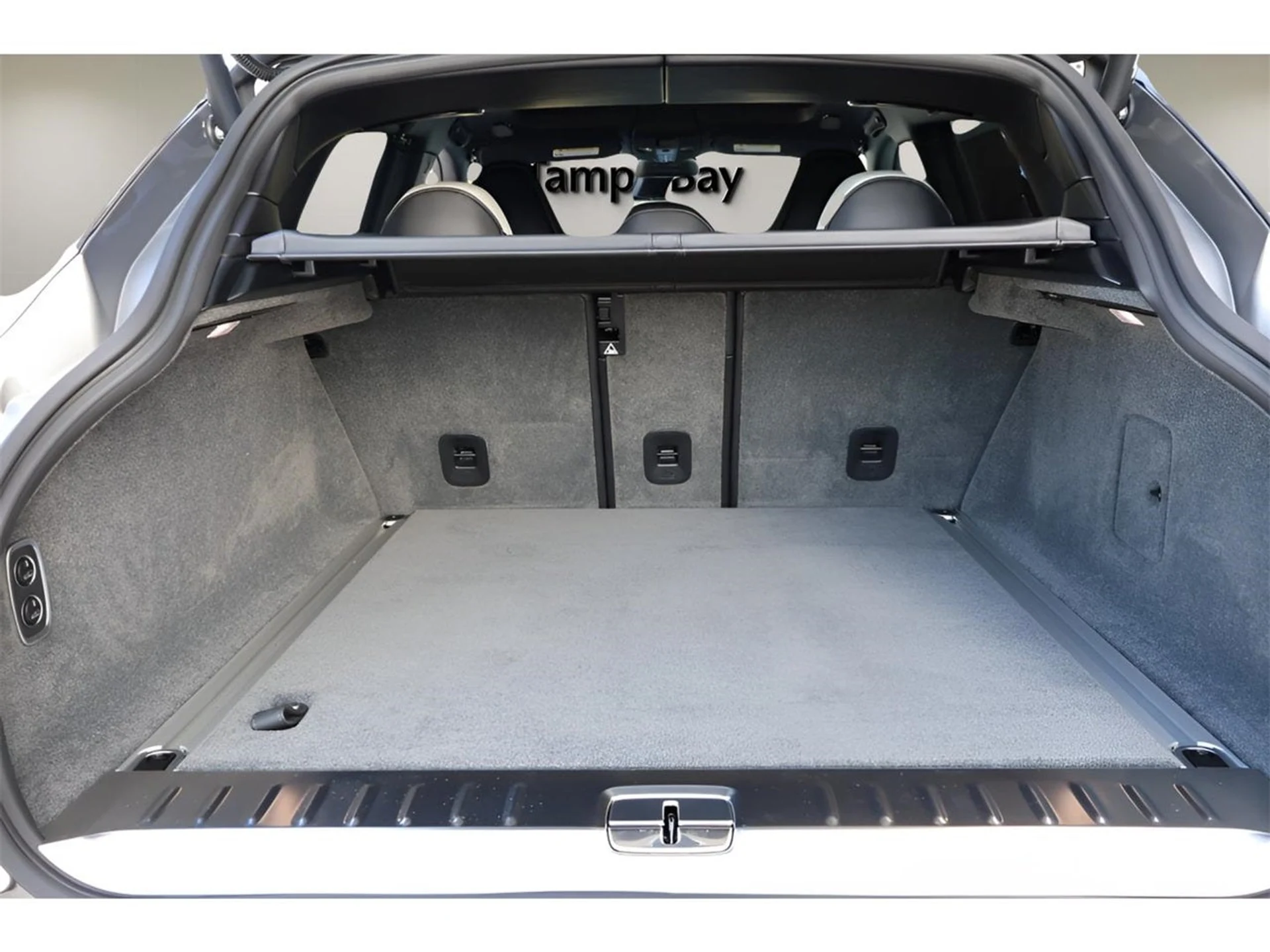 mph018_2299607610_19_37ab7d0591