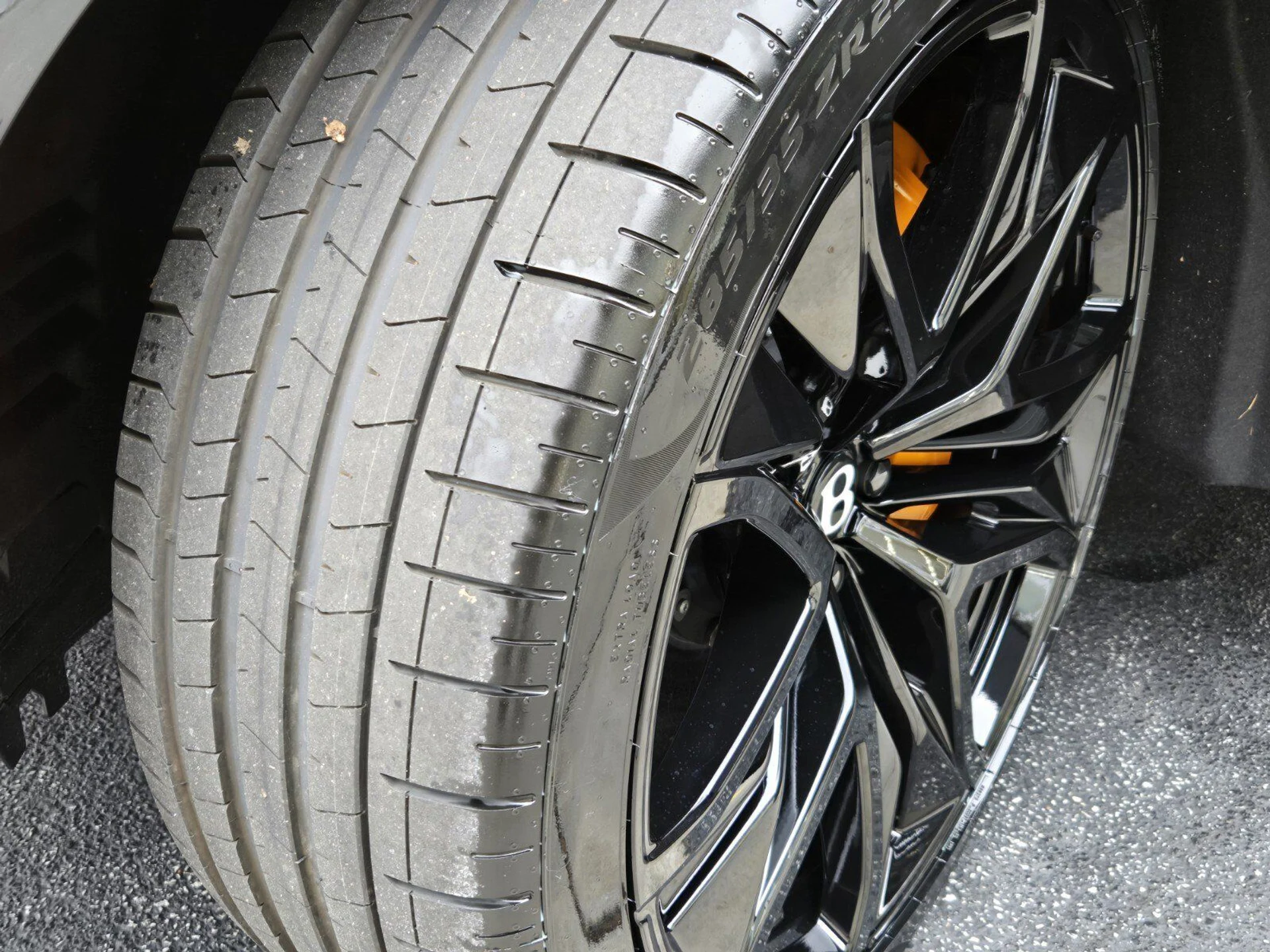 mph018_2300460878_d1c33580c37f3811a7a789f2041ac1bbx_888b008269