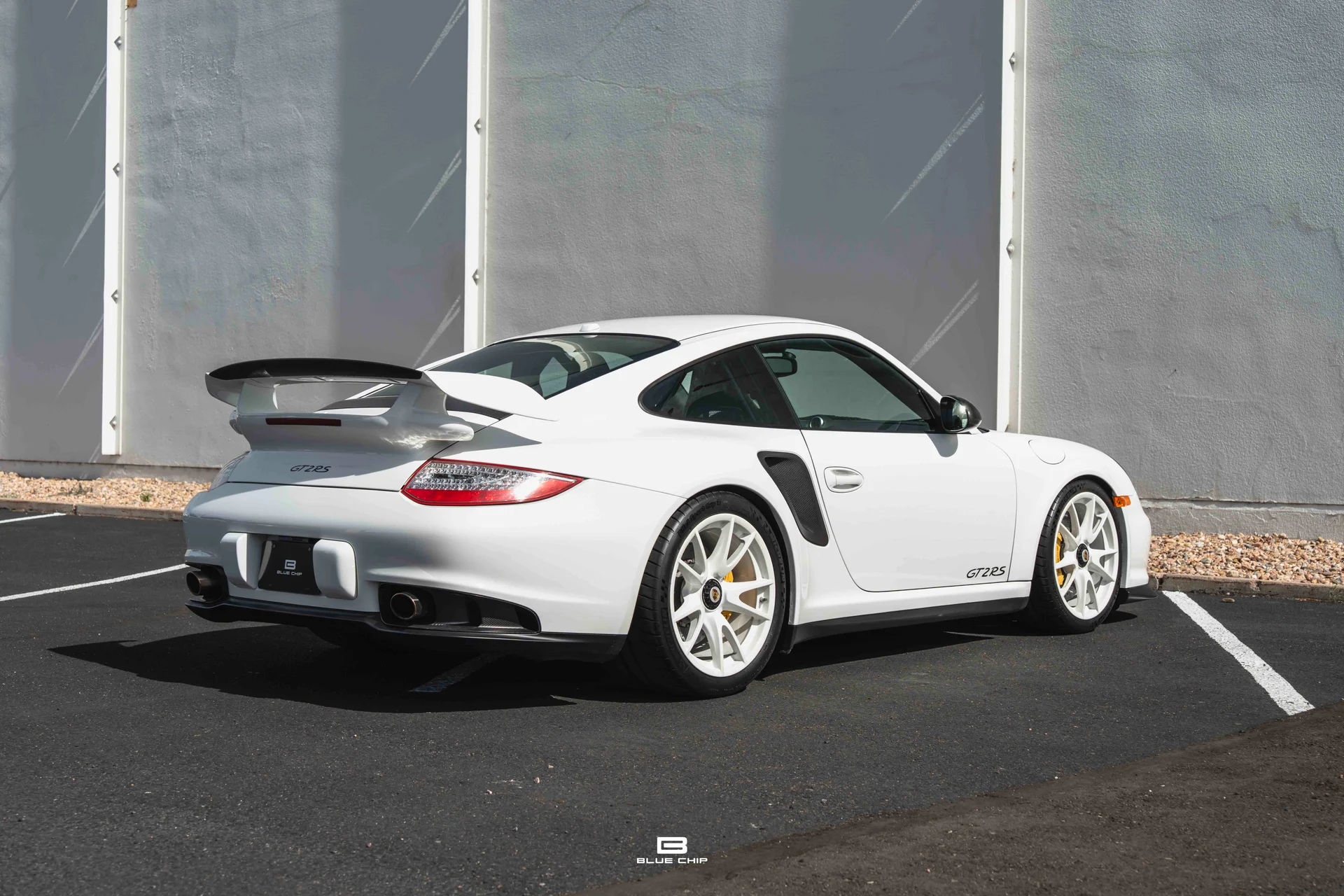 mph018_2305297828_6a34670015f4318beba38239_2011_Porsche_GT_2_RS_18_6771a9c609