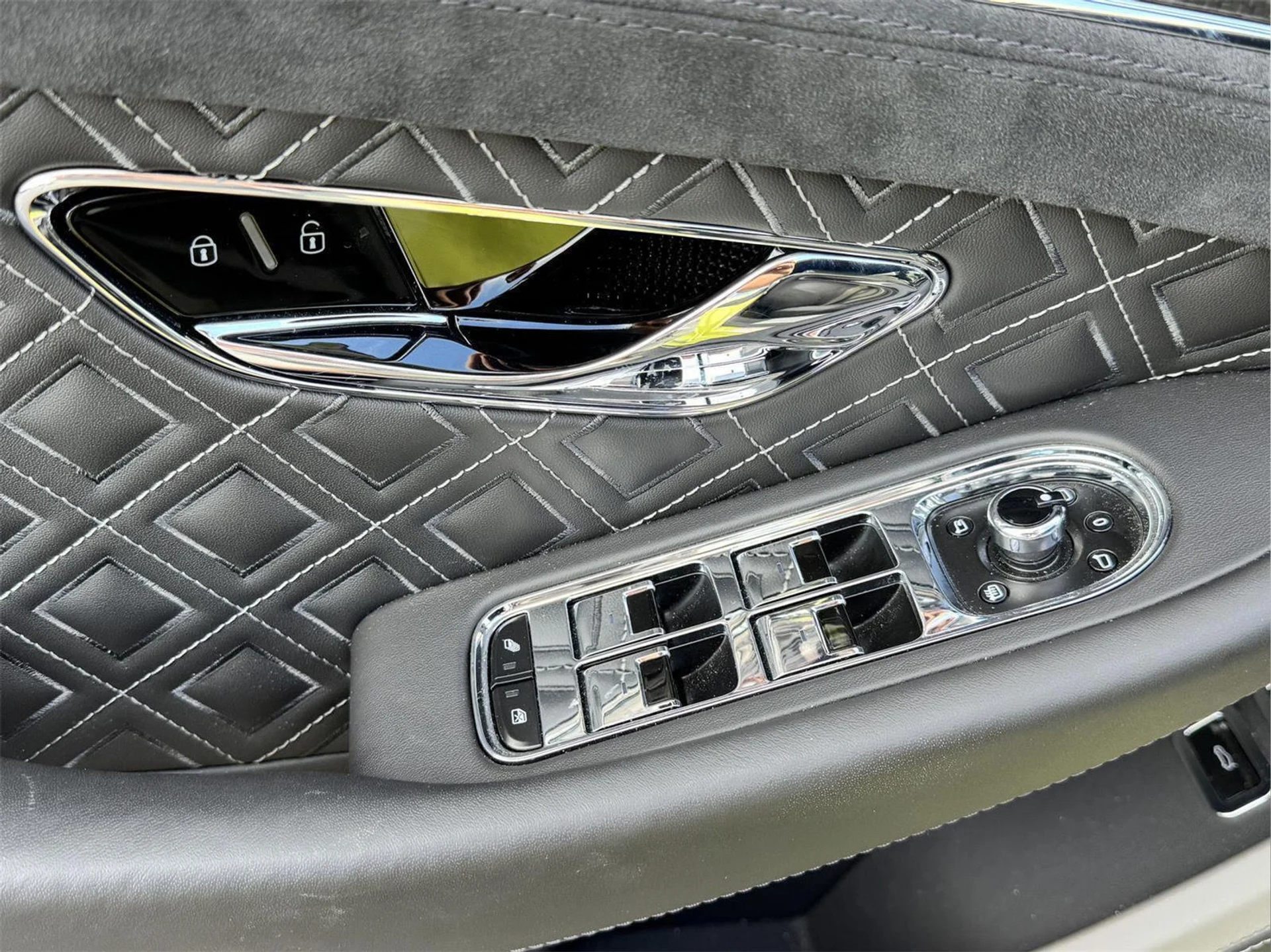 mph018_2306192950_24f31c75863aa6f35997c32e5446c933_e7df1c0fcd