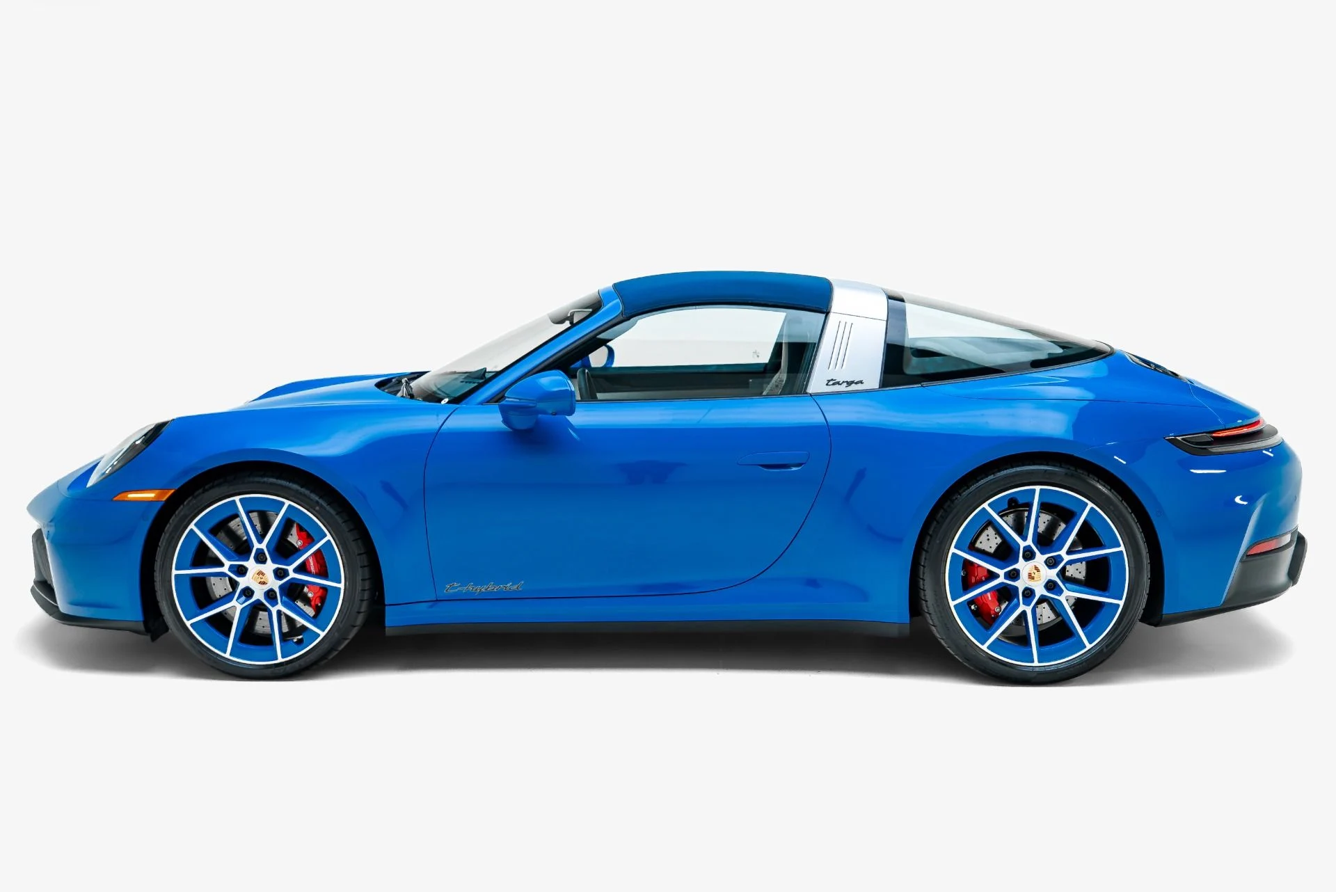 mph018_2309280302_Used_2026_Porsche_911_Targa_4_GTS_1788307368_5e231833e4