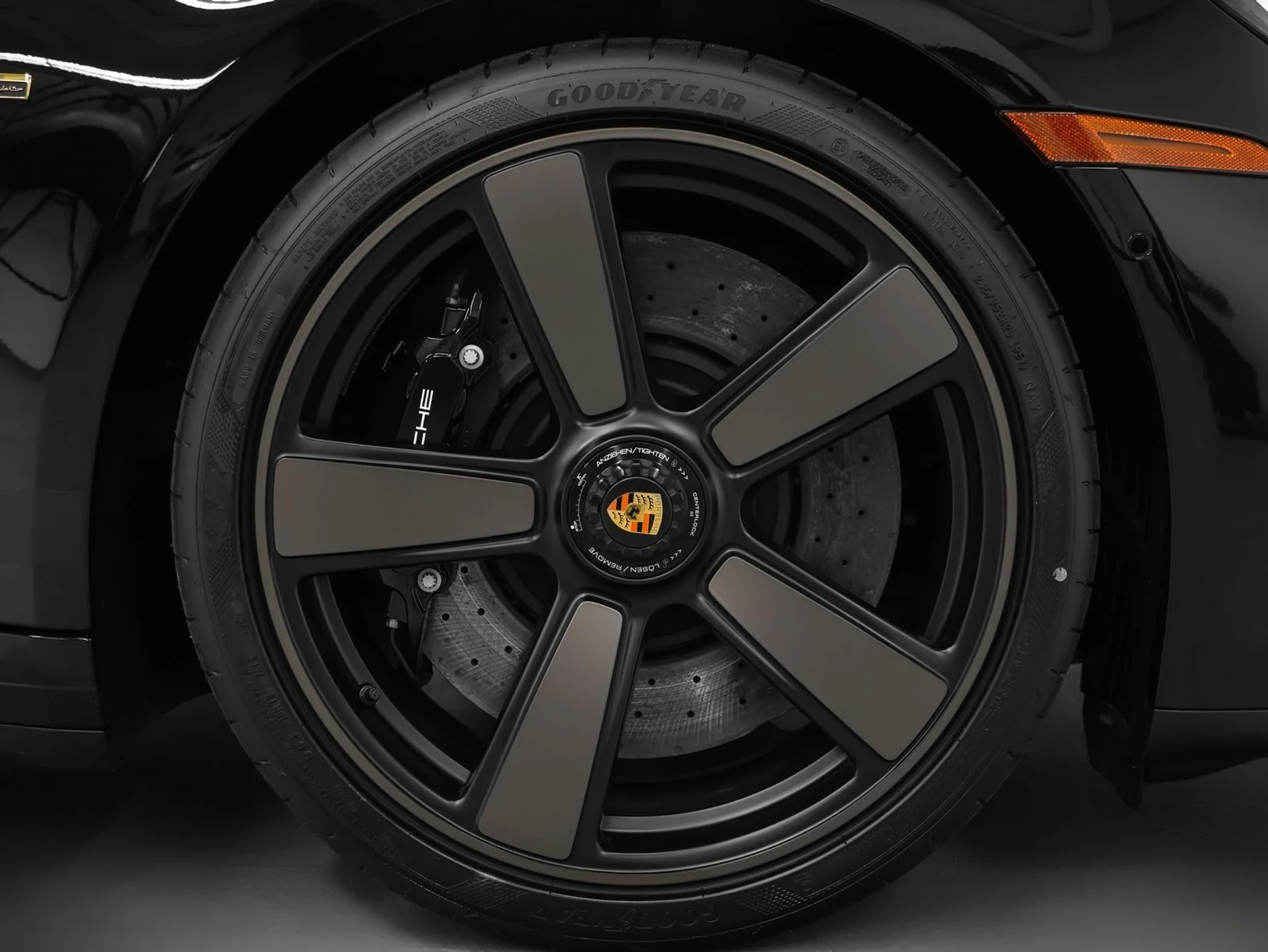 mph018_2311029381_19_6e39bb320e