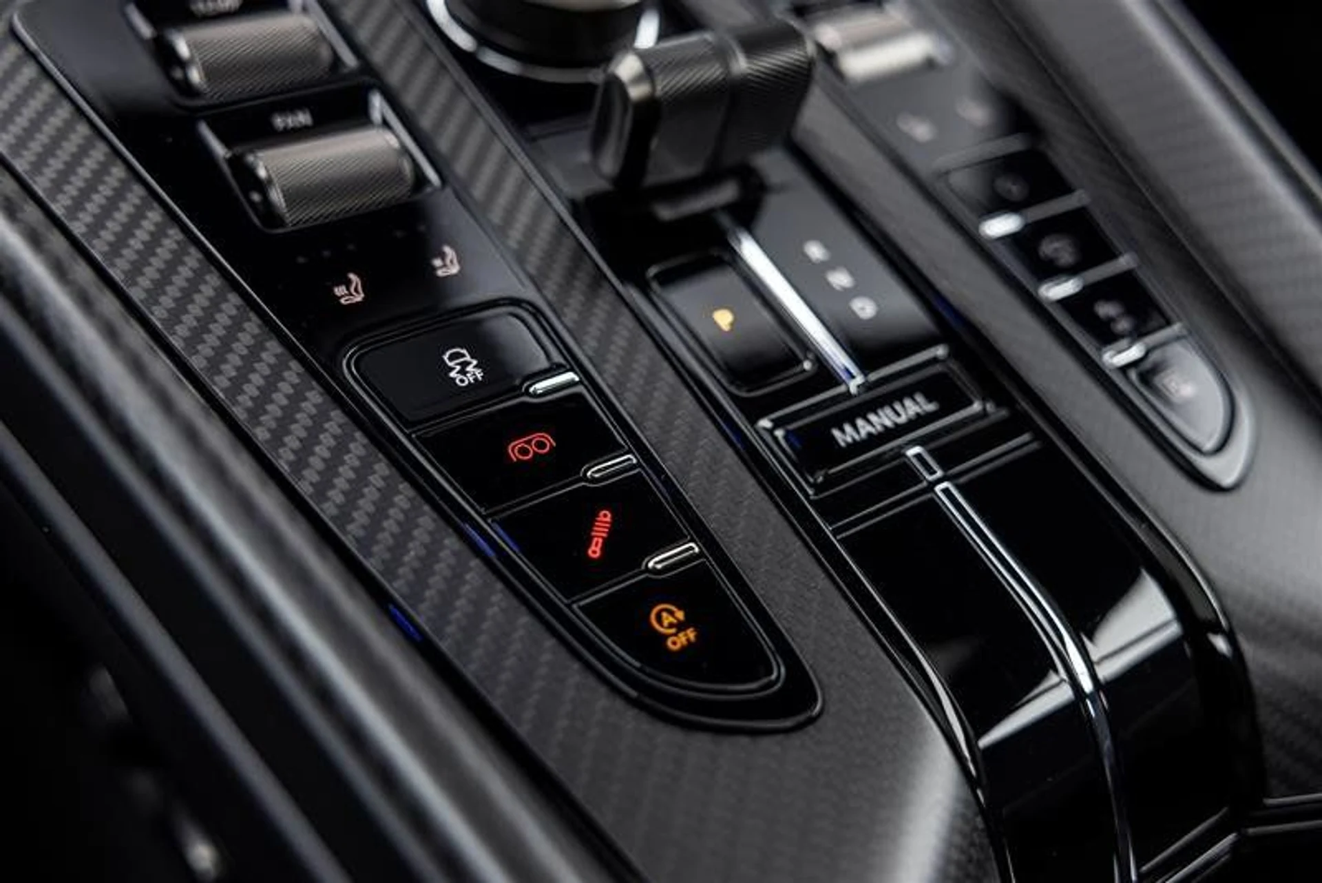 mph018_2326870879_37394655_08468_11593179_1547132255_a7403dff11