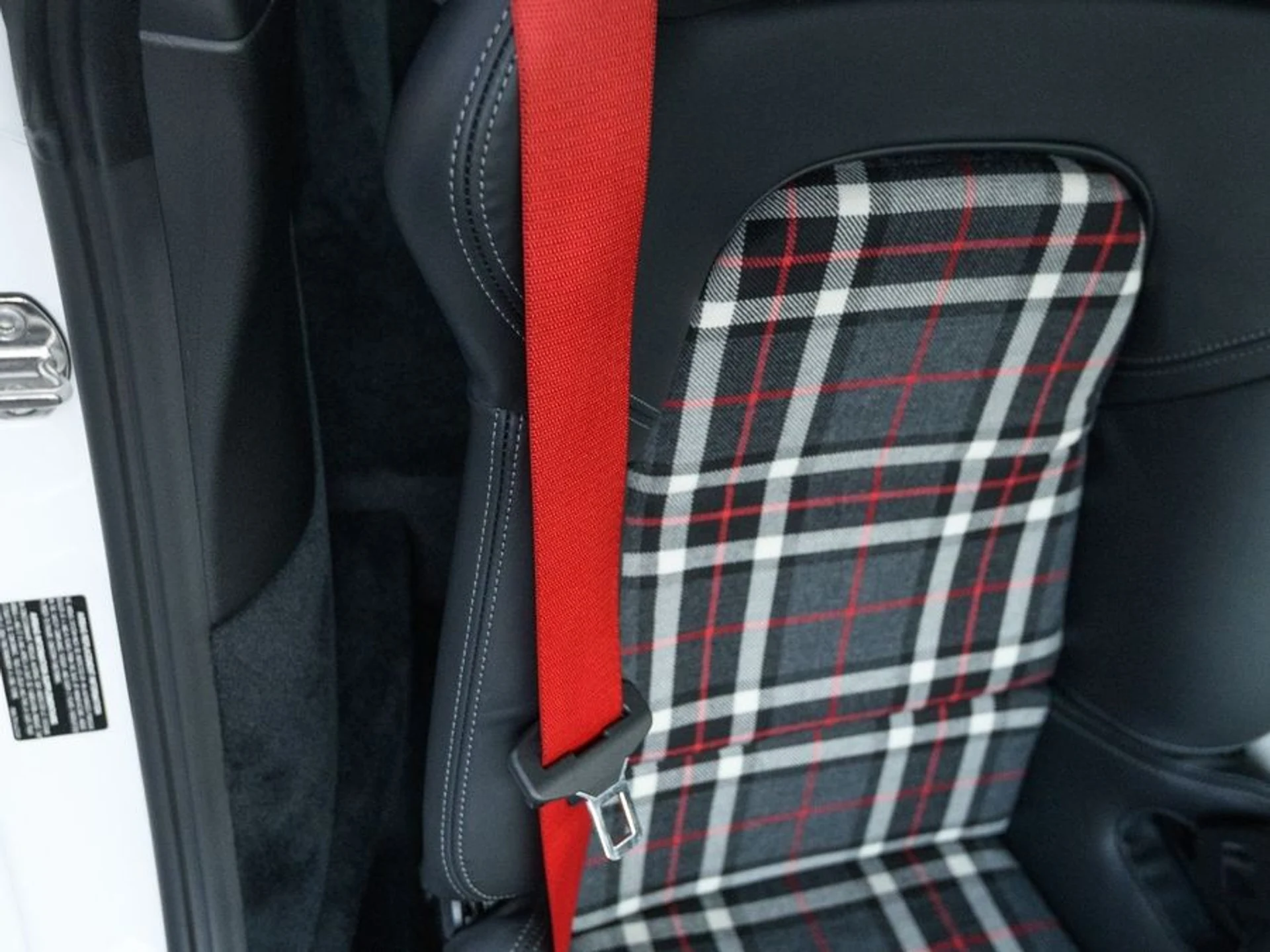 mph018_2332968104_d7da354f_471b_45f3_bd4e_9d138156e47e_0685df2529