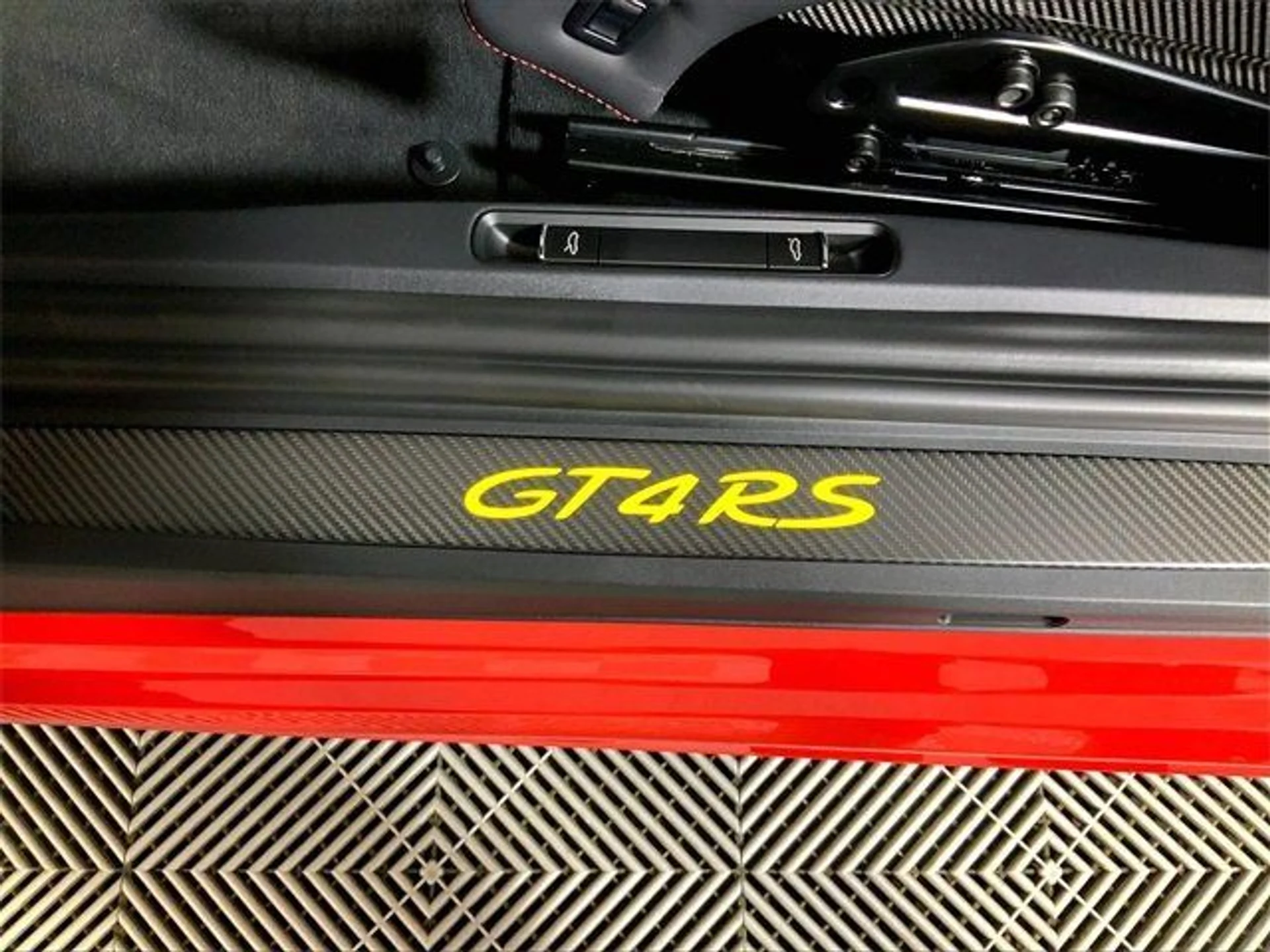 mph018_2339003025_9dedd584152ccd6524b13671c497dc58_ce33da7633