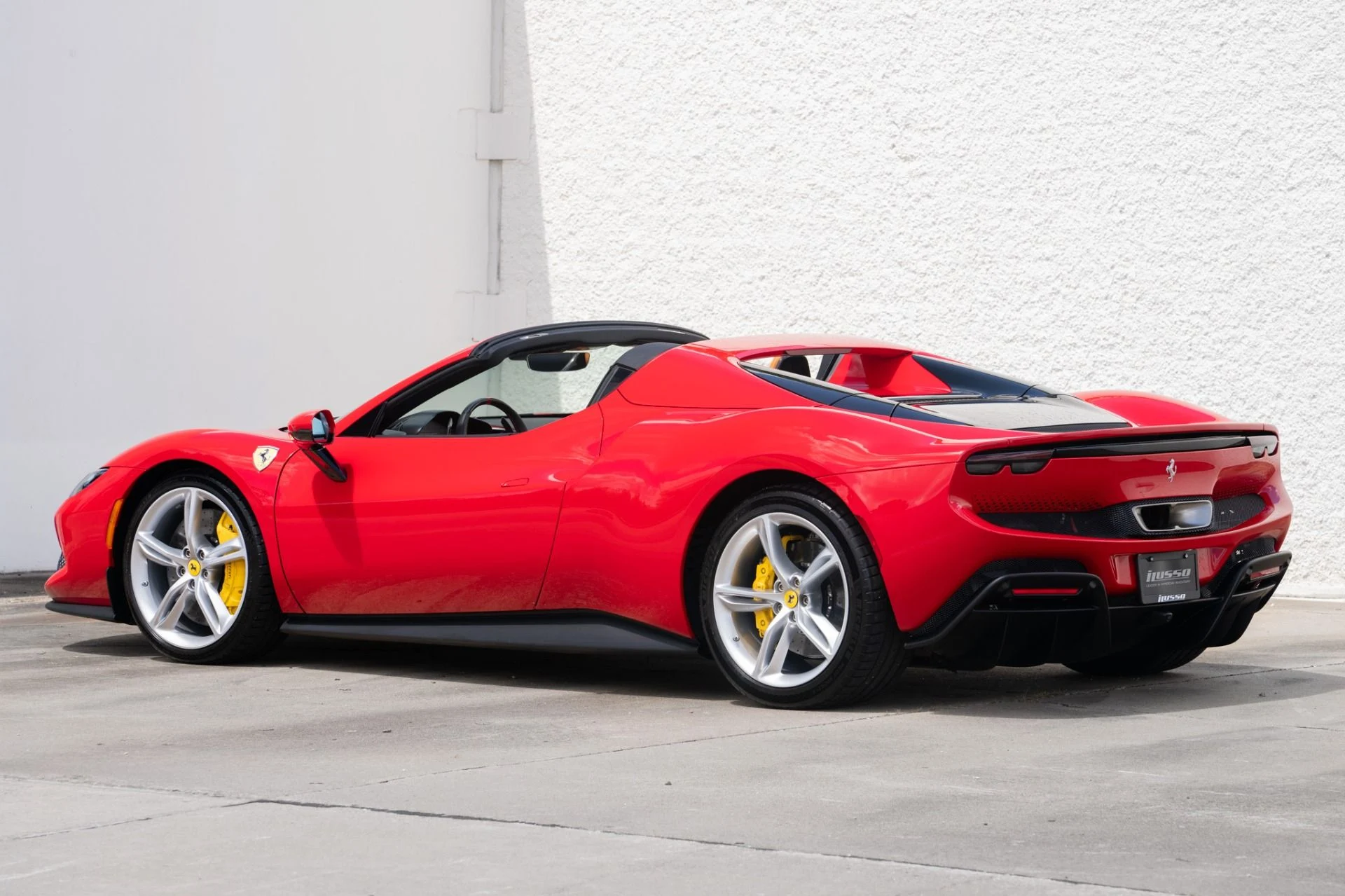 mph018_2355018389_Used_2024_Ferrari_296_GTS_1753295164_29f5b0b26d