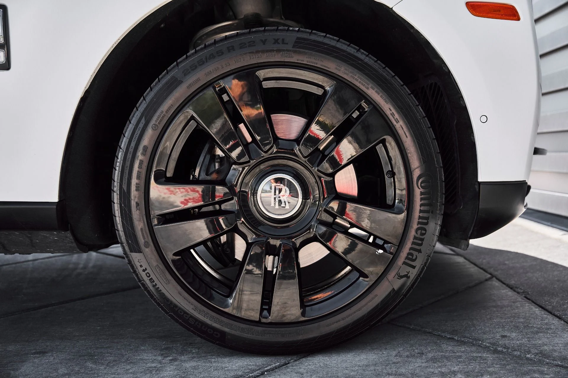 mph018_2355988361_Used_2020_Rolls_Royce_Cullinan_Base_1780008684_e84c2370b9