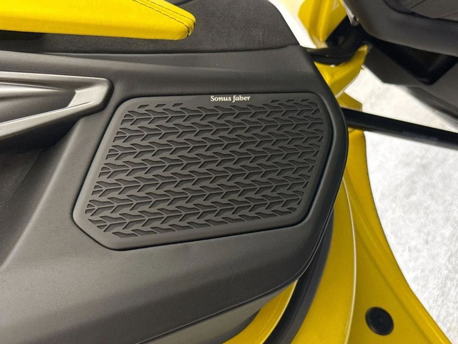 mph018_2361158550_c87f562964b666c72fad3c963659e52b_c734f754b1