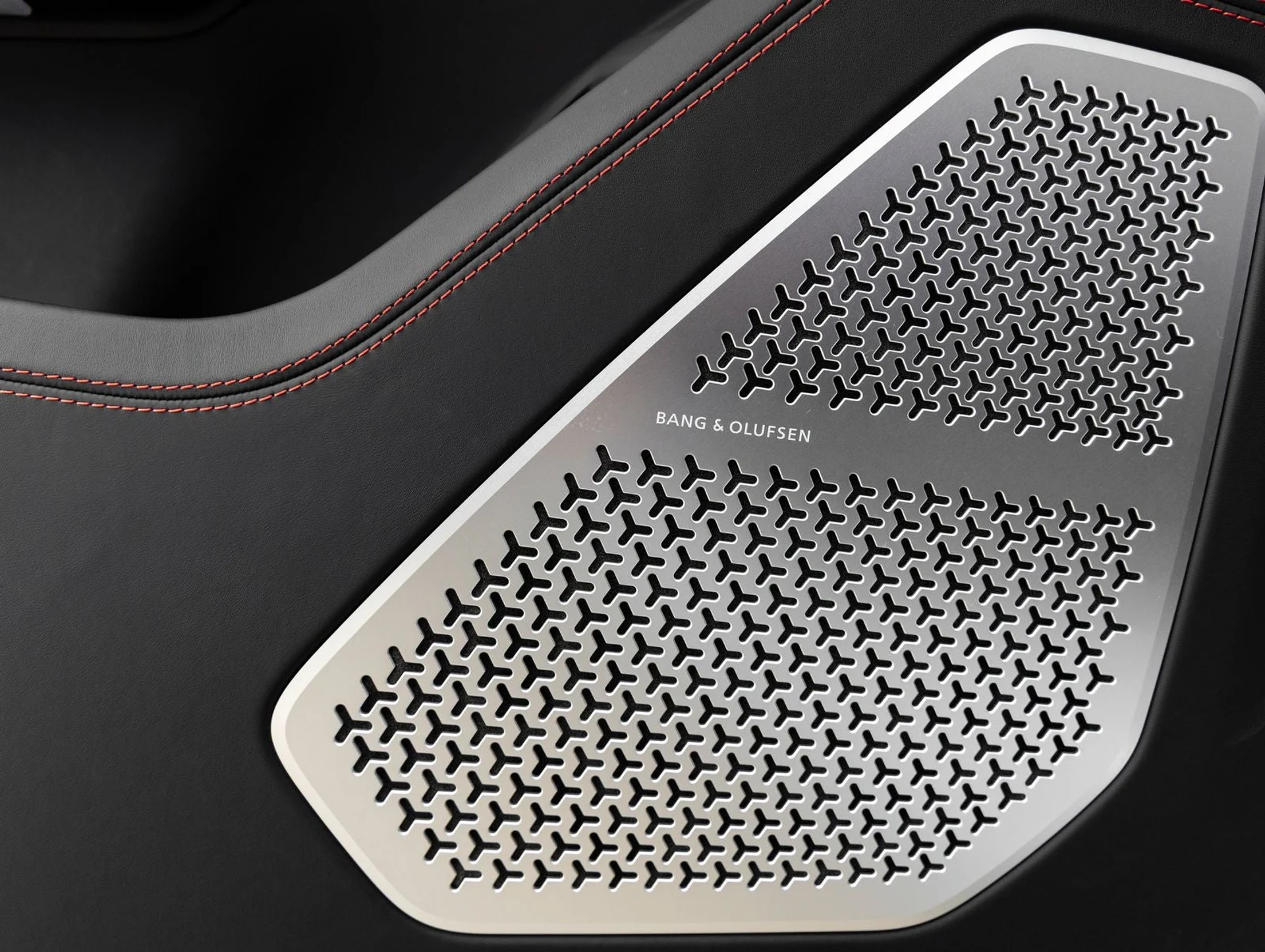 mph018_2363958756_19_2f9b6dc4d7