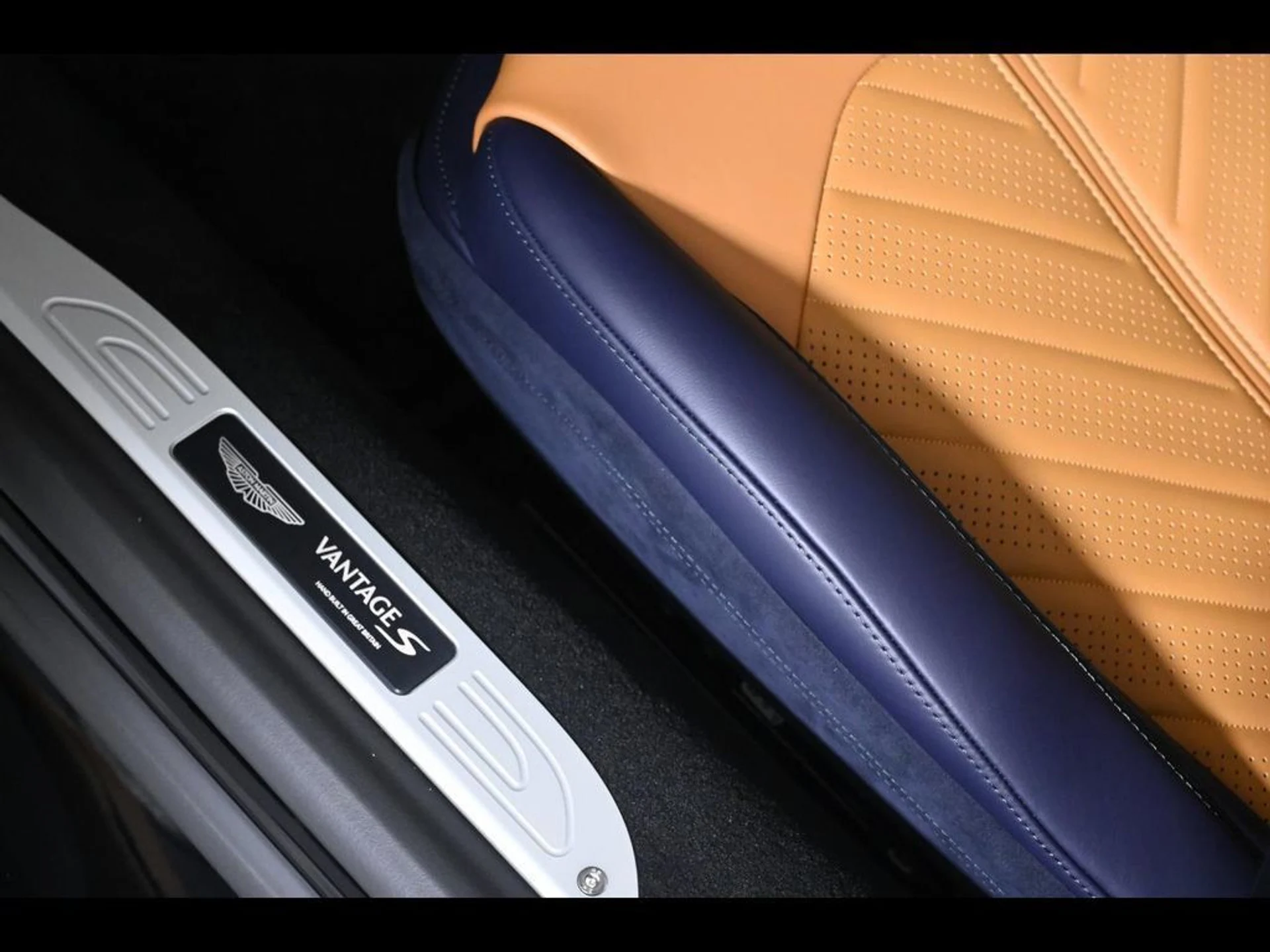 mph018_2376327570_new_2026_aston_martin_vantage_sroadster_11350_23075062_19_1024_72c4644070