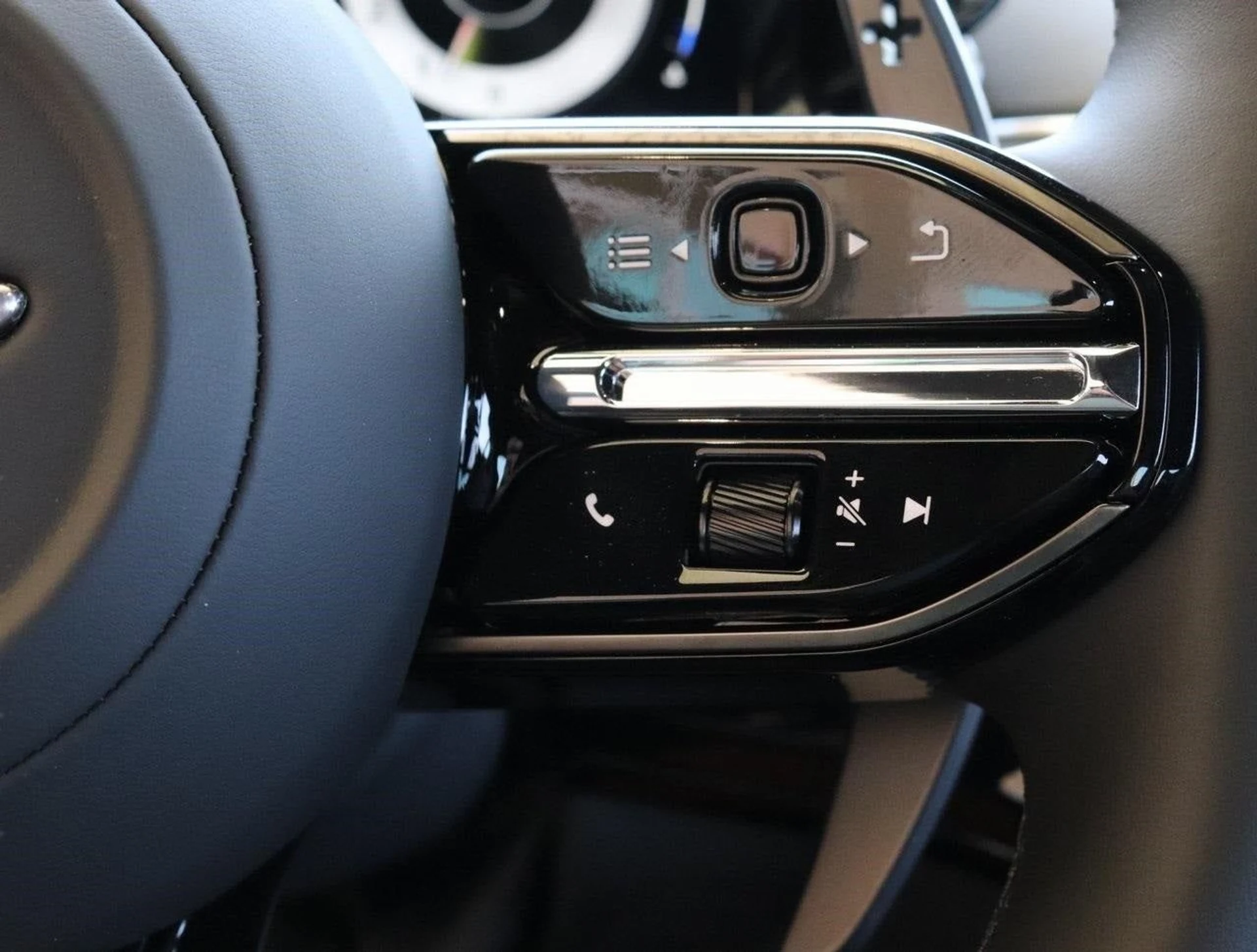 mph018_2377801807_19_cad149ff0c