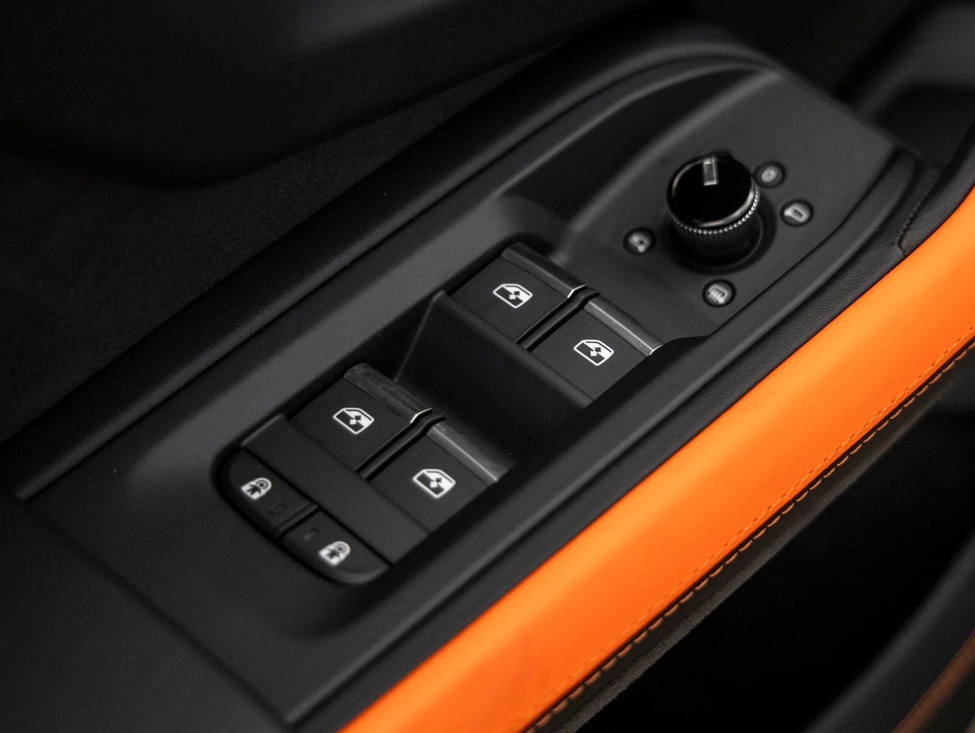 mph018_237968836_19_6bedf69f73