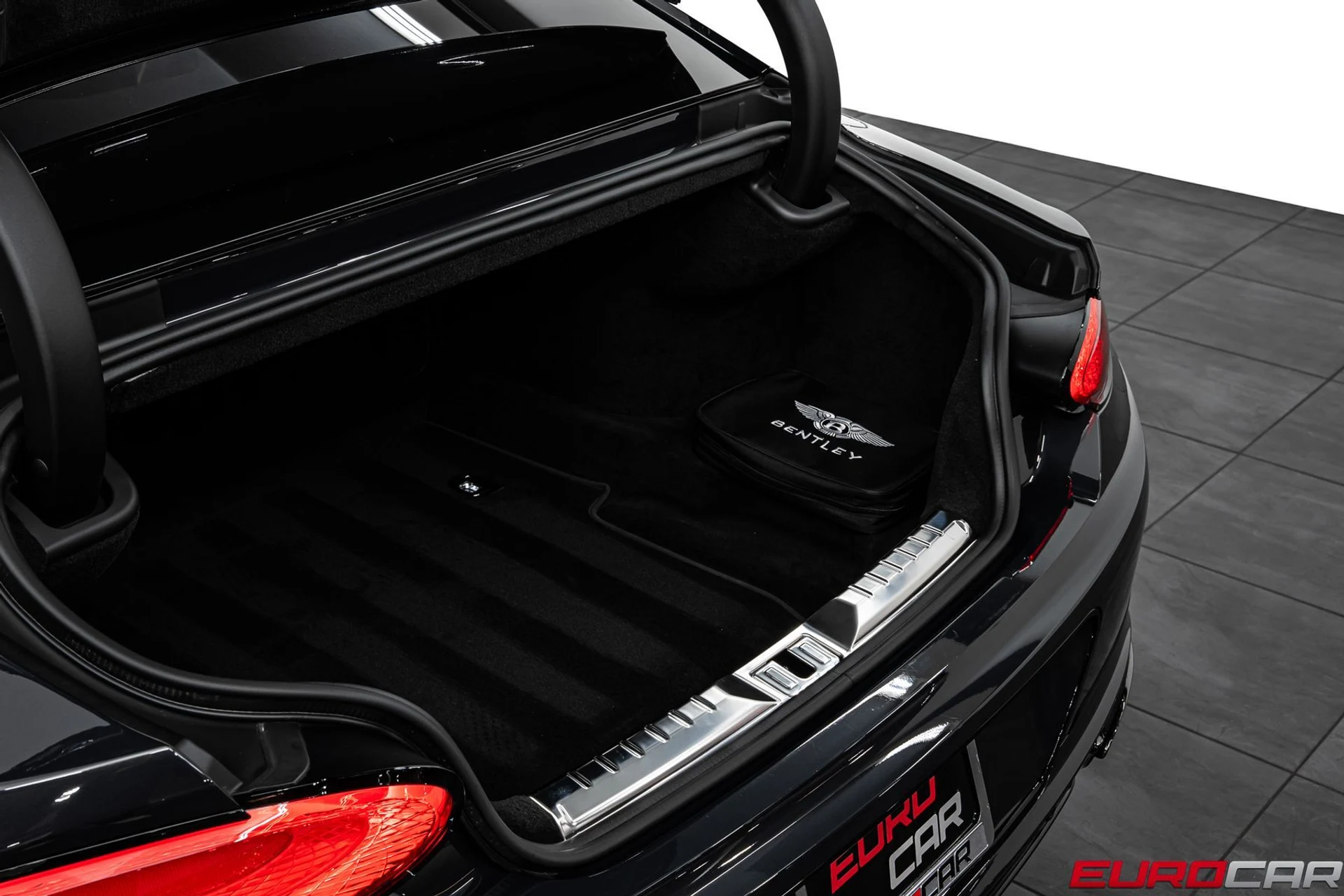 mph018_2381179438_e7d397ee_cc75_42b9_a7e5_47d5d7f16412_a2497d1307