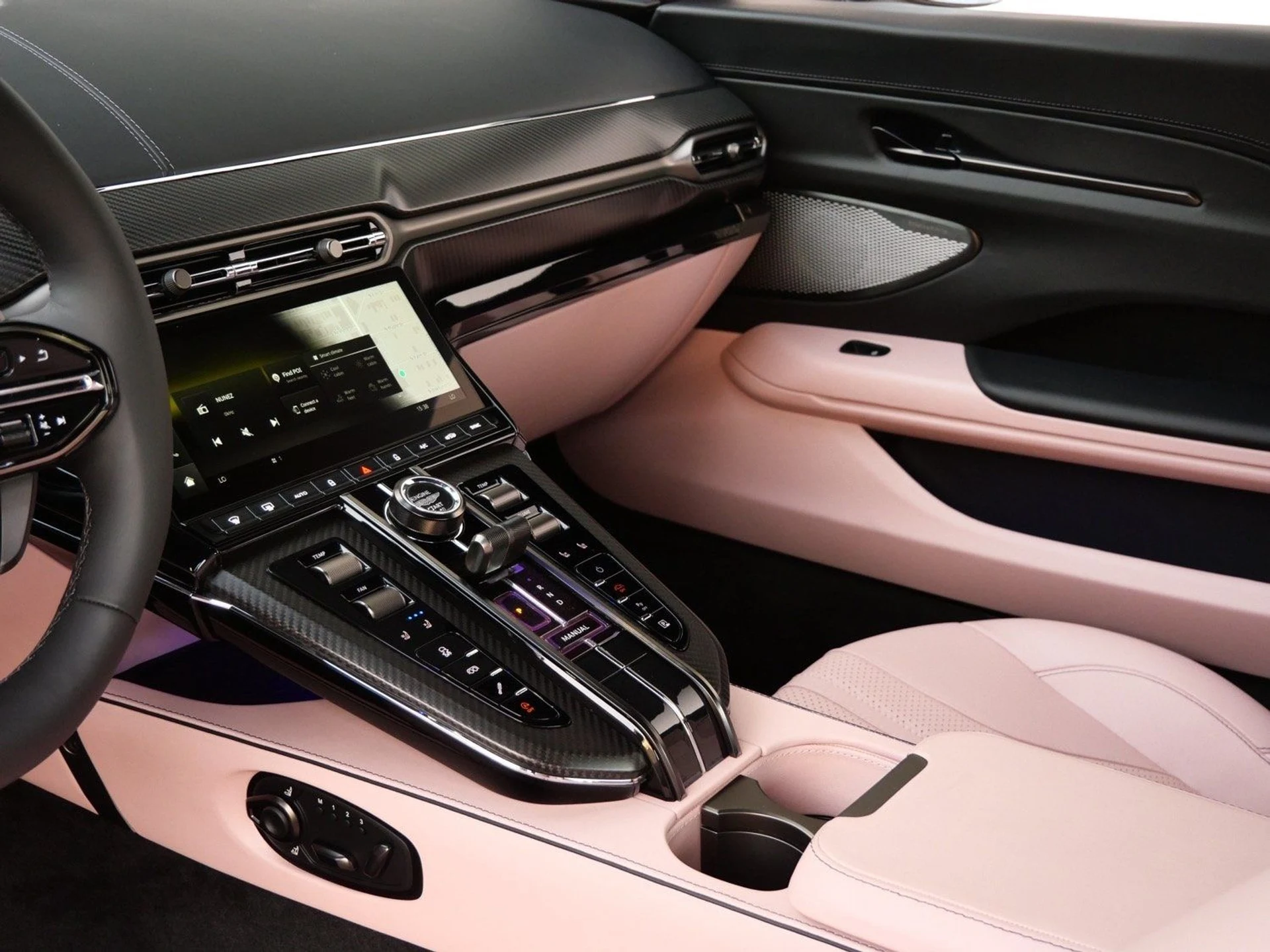 mph018_2385503931_2e26ea24d4ed5c07dddf7ace5e176187x_fe83df8343