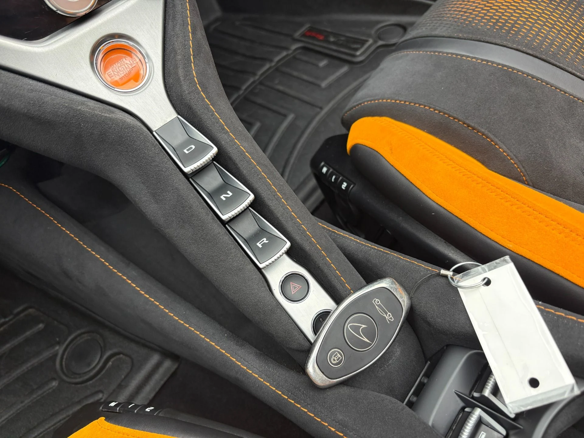 mph018_2387387033_Used_2025_Mc_Laren_750_S_Spider_1777582720_aebe34215c