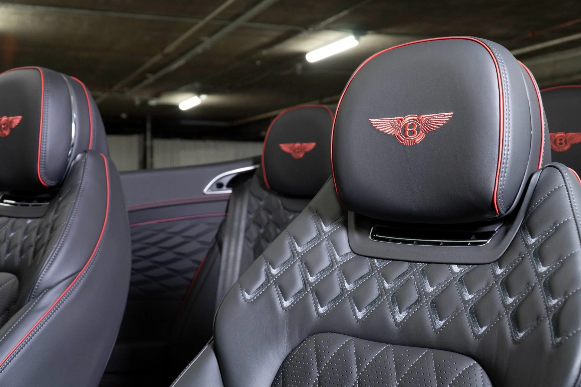 mph018_2387895537_New_2026_Bentley_Continental_GTC_Azure_1777565984_6041c7bd4a