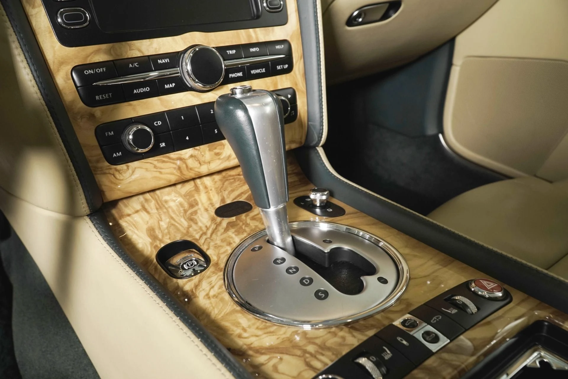 mph018_2391779824_Used_2007_Bentley_Continental_GTC_1780618596_4647481734