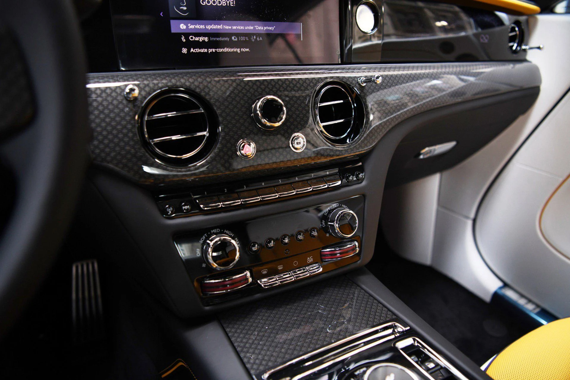 mph018_2391921310_3af2120e9ca71ea264eb9ec2a849d3dex_207d861271