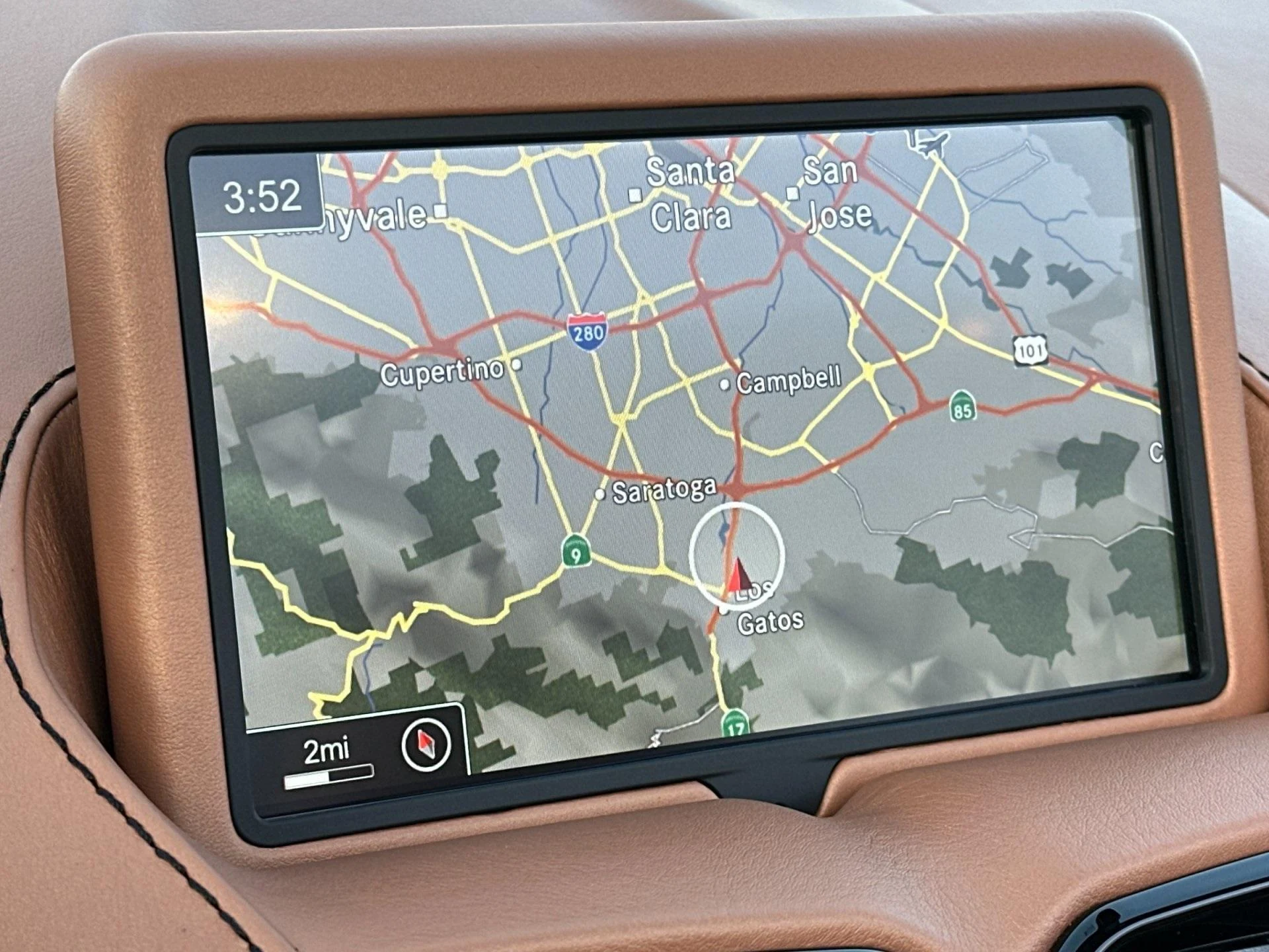 mph018_2394476412_Used_2021_Aston_Martin_Vantage_1764949777_5940afd341