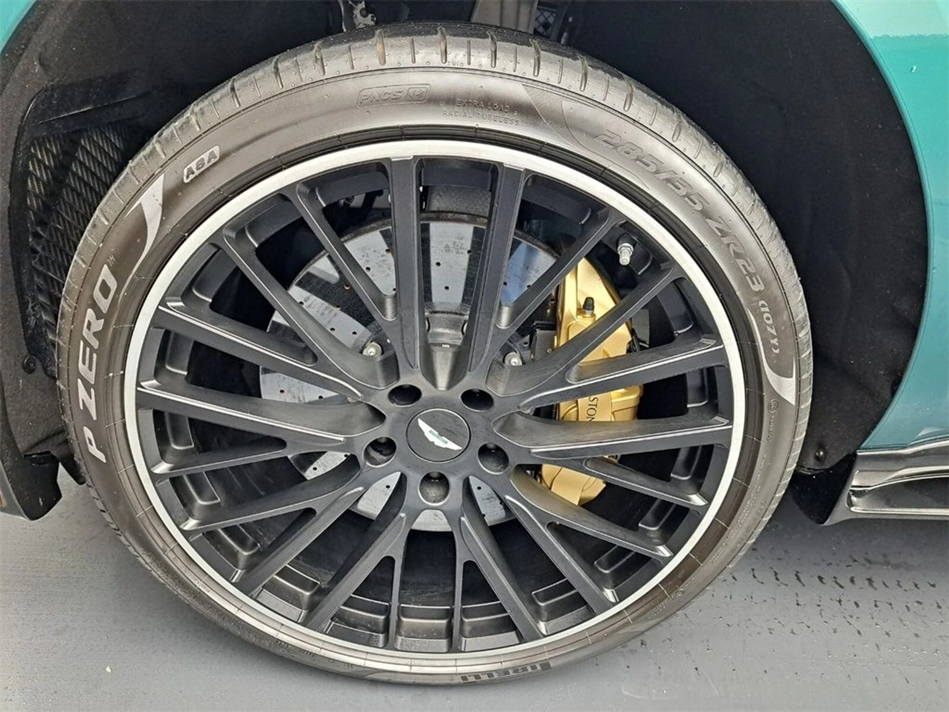 mph018_2396550992_19_21106306_678b28d2672cf_2503190424