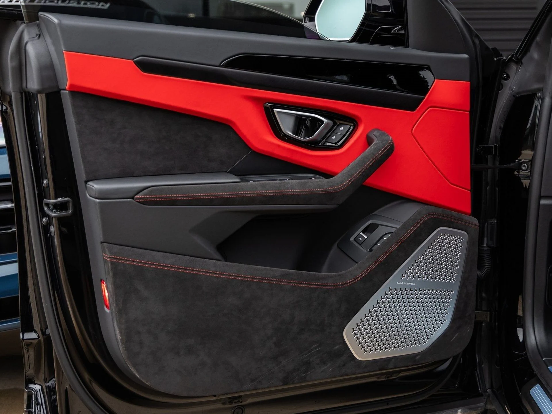 mph018_2397011286_19_8c338aae0d