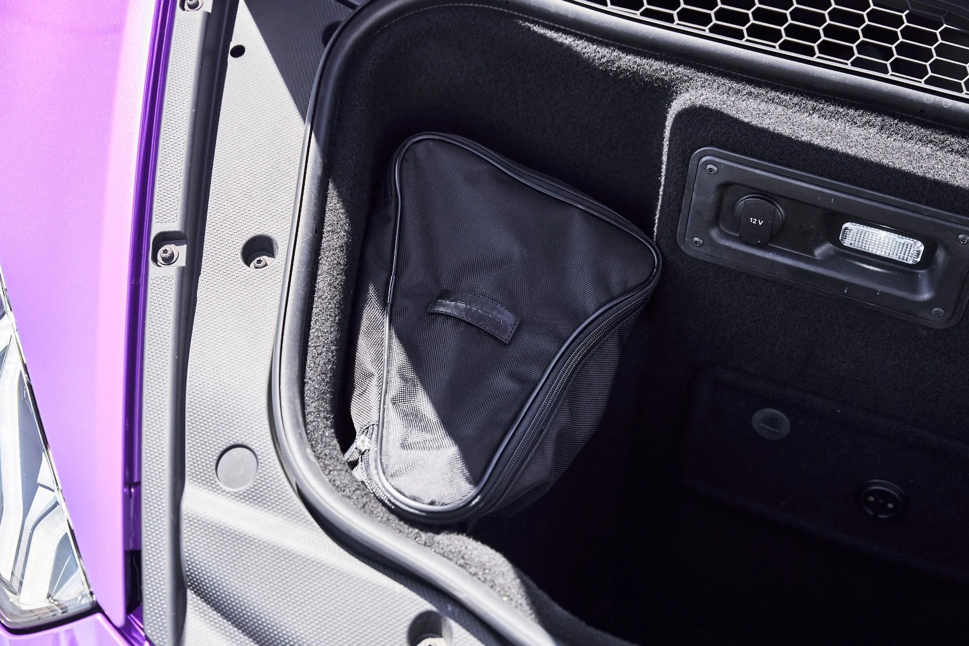 mph018_2412029104_Used_2024_Lamborghini_Huracan_EVO_Base_1776733850_bcce706282