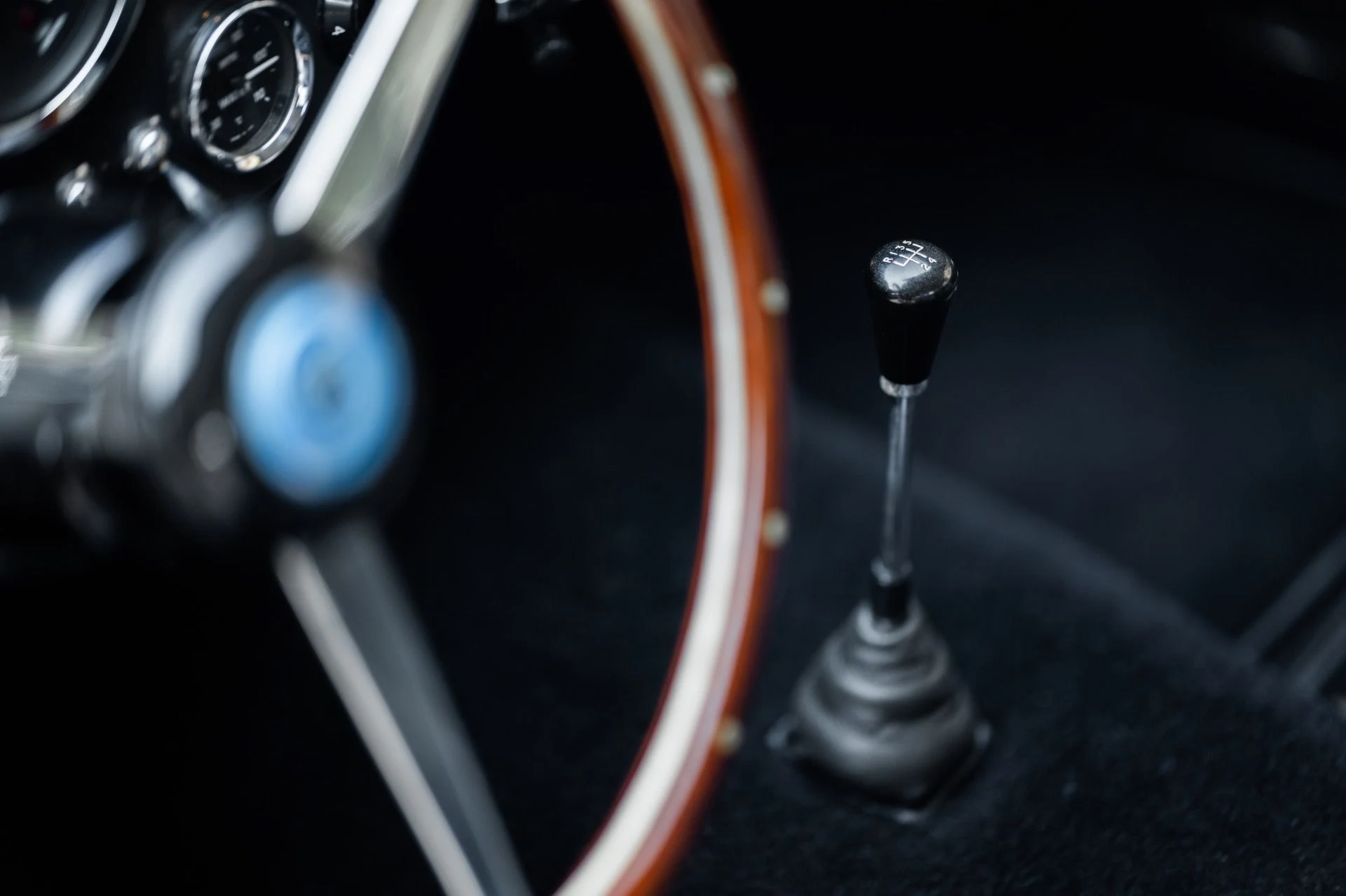 mph018_2421774880_Used_1968_Aston_Martin_DB_6_1793123624_80f225e6a5