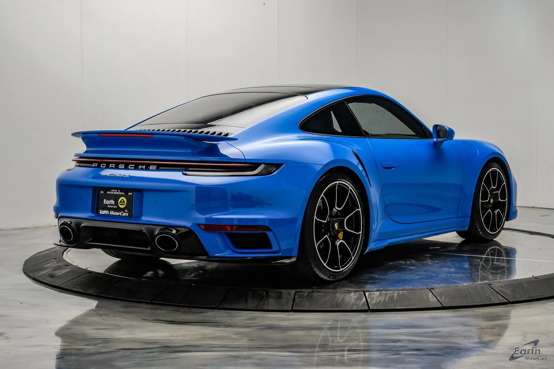 mph018_2423386274_a7dd394d9ed51c47e43bc8ca5954300fx_8f8ca0a977