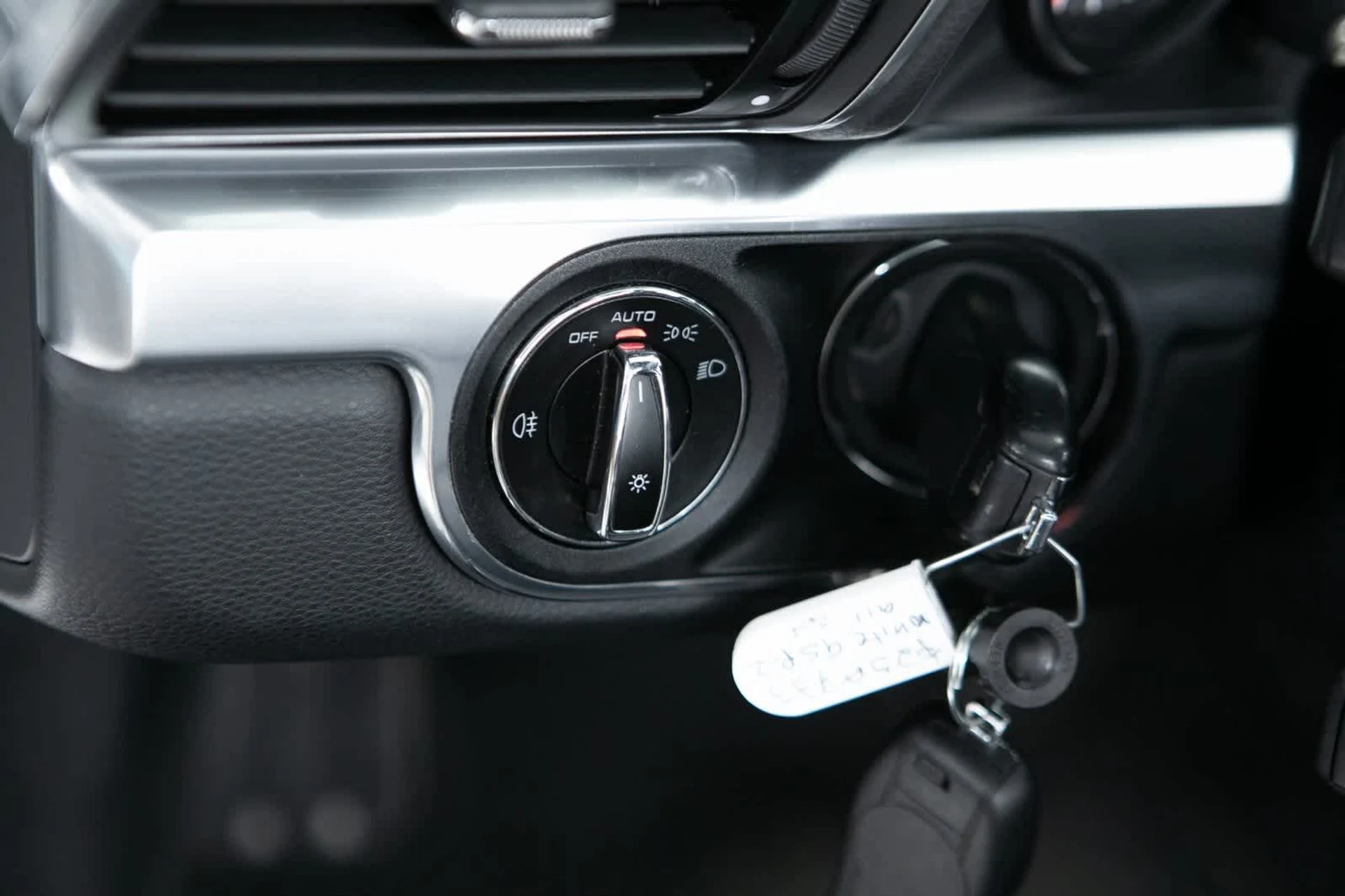 mph018_2426435066_86a0a88b424bb3b5923c53570effde54x_2cd7eb50ea